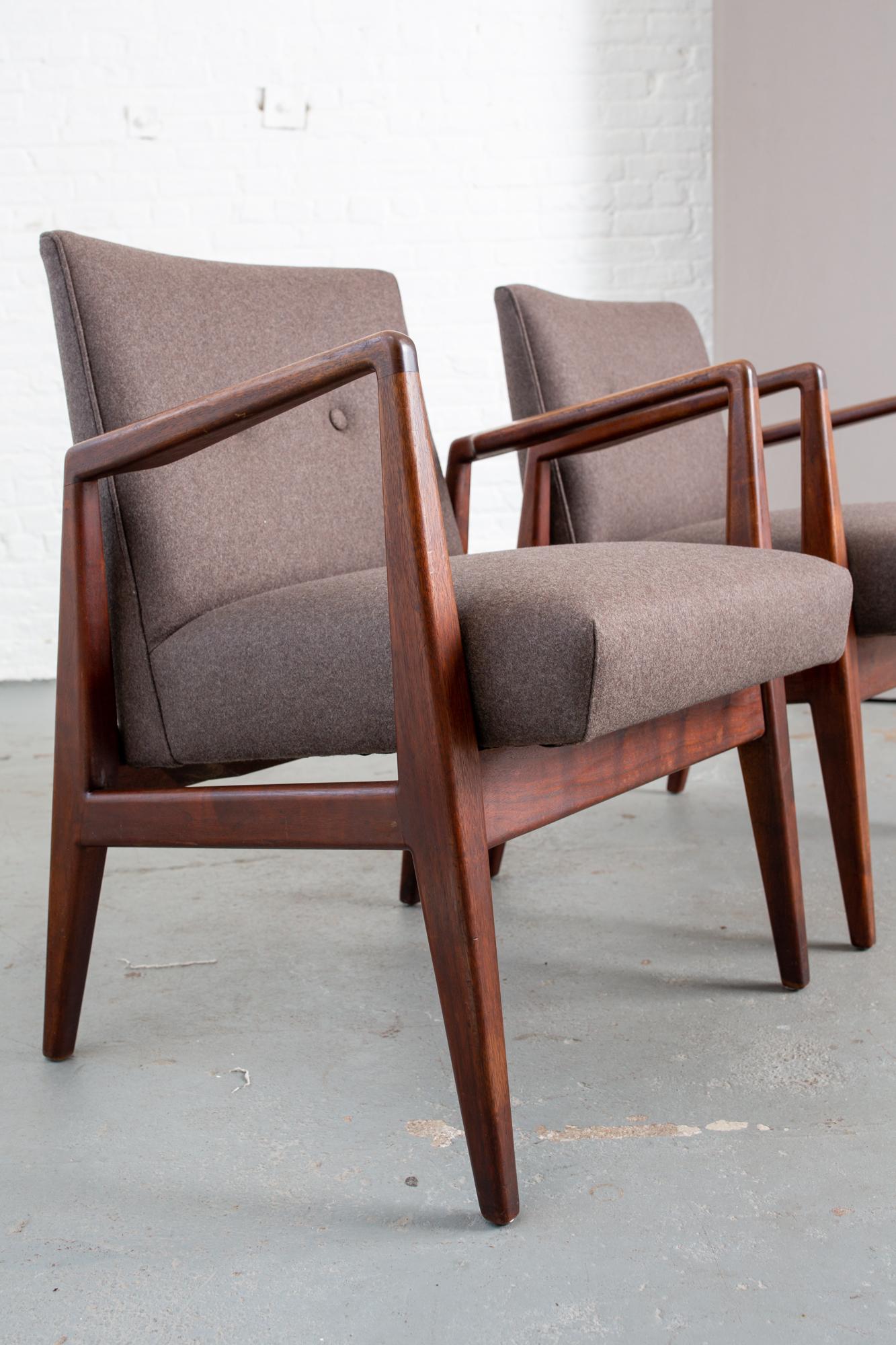 Milieu du XXe siècle Paire de fauteuils Jens Risom mi-siècle moderne en vente