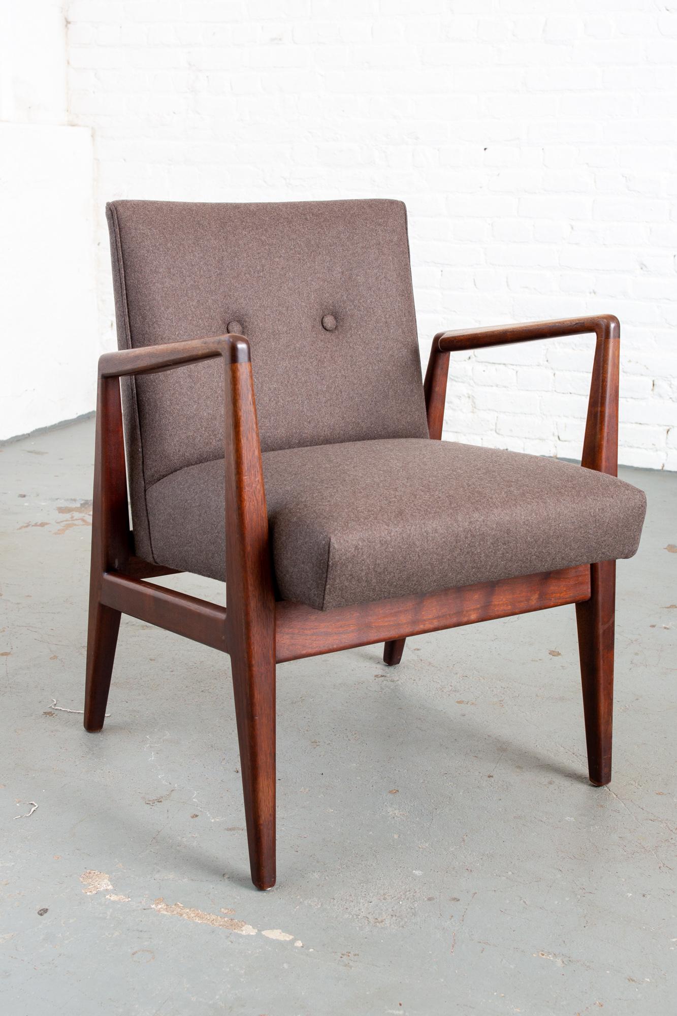 Pair of Jens Risom Mid-Century Modern Armchairs For Sale 1