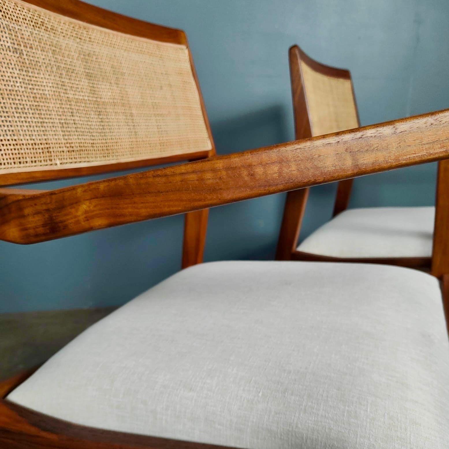 Other Pair Of Jens Risom ‘Playboy’ C140 Walnut Carver Dining Chairs/Lounge Chairs
