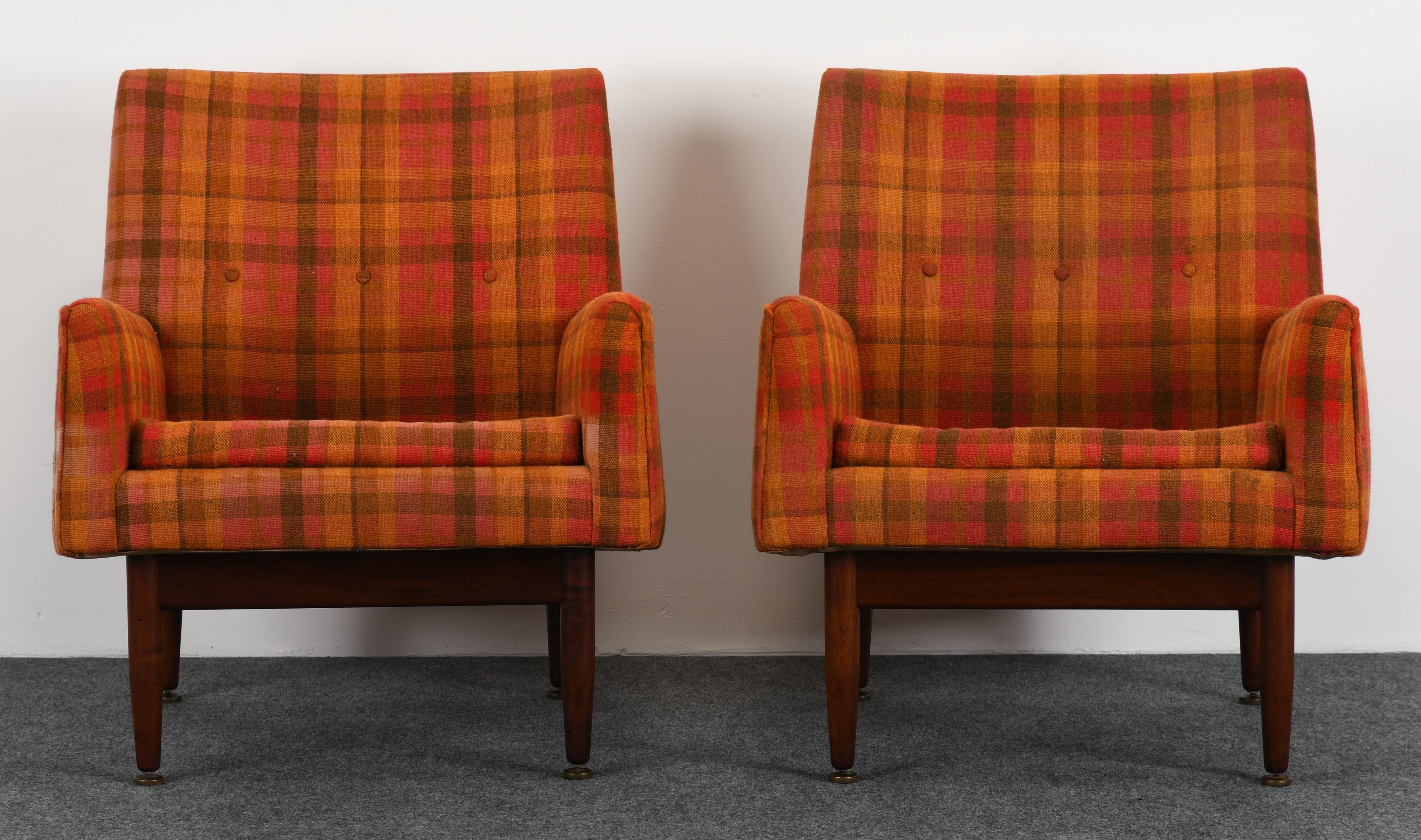 American Pair of Jens Risom Walnut Lounge Chairs, 1953