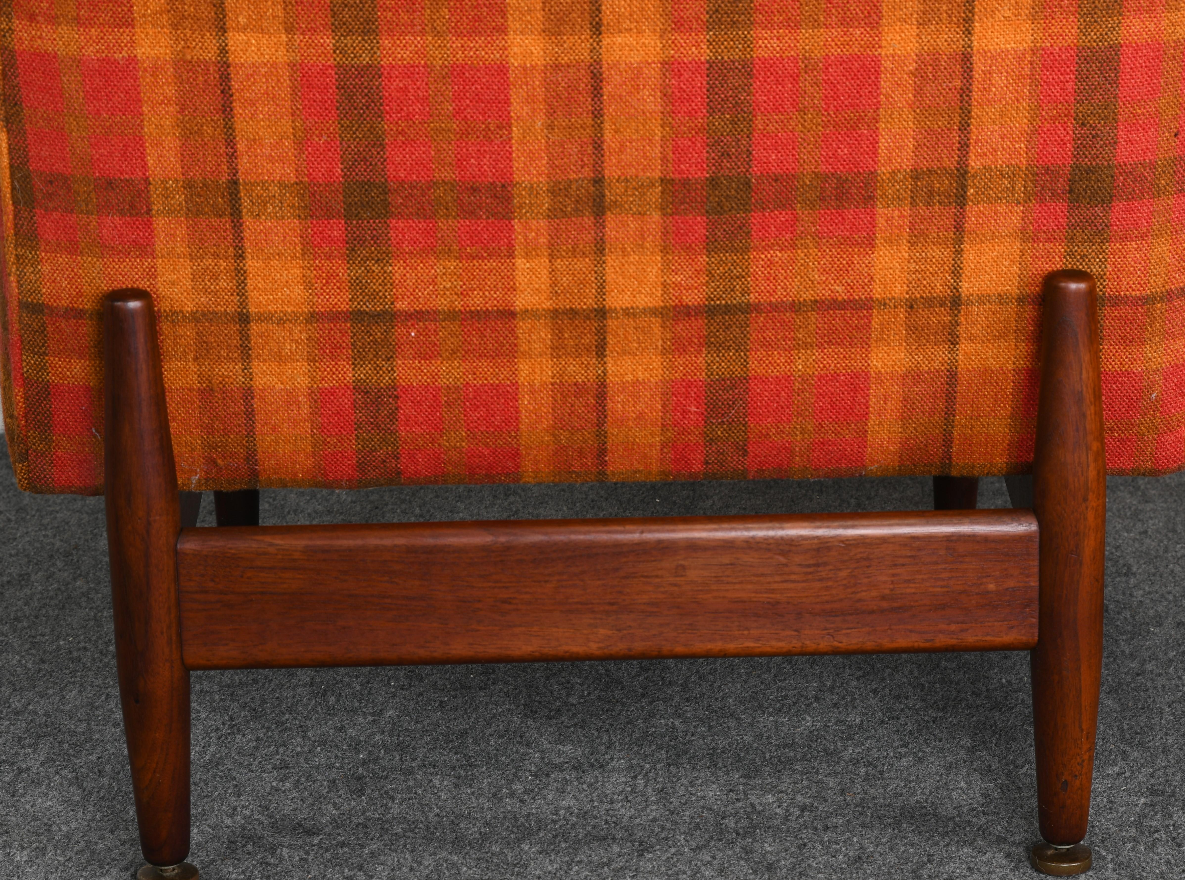Pair of Jens Risom Walnut Lounge Chairs, 1953 1