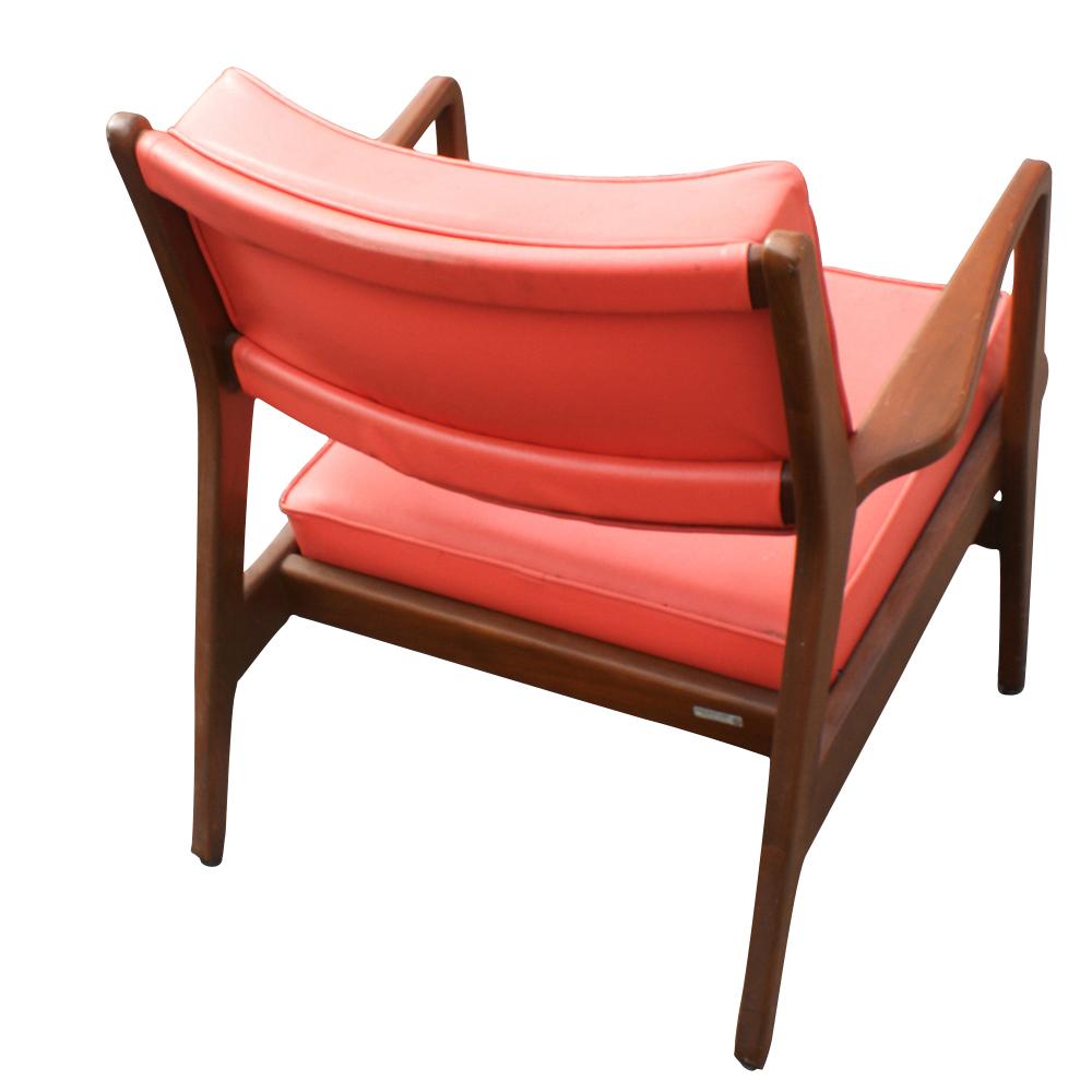 Mid-Century Modern Pair of Jens Risom Walnut Lounge Chairs