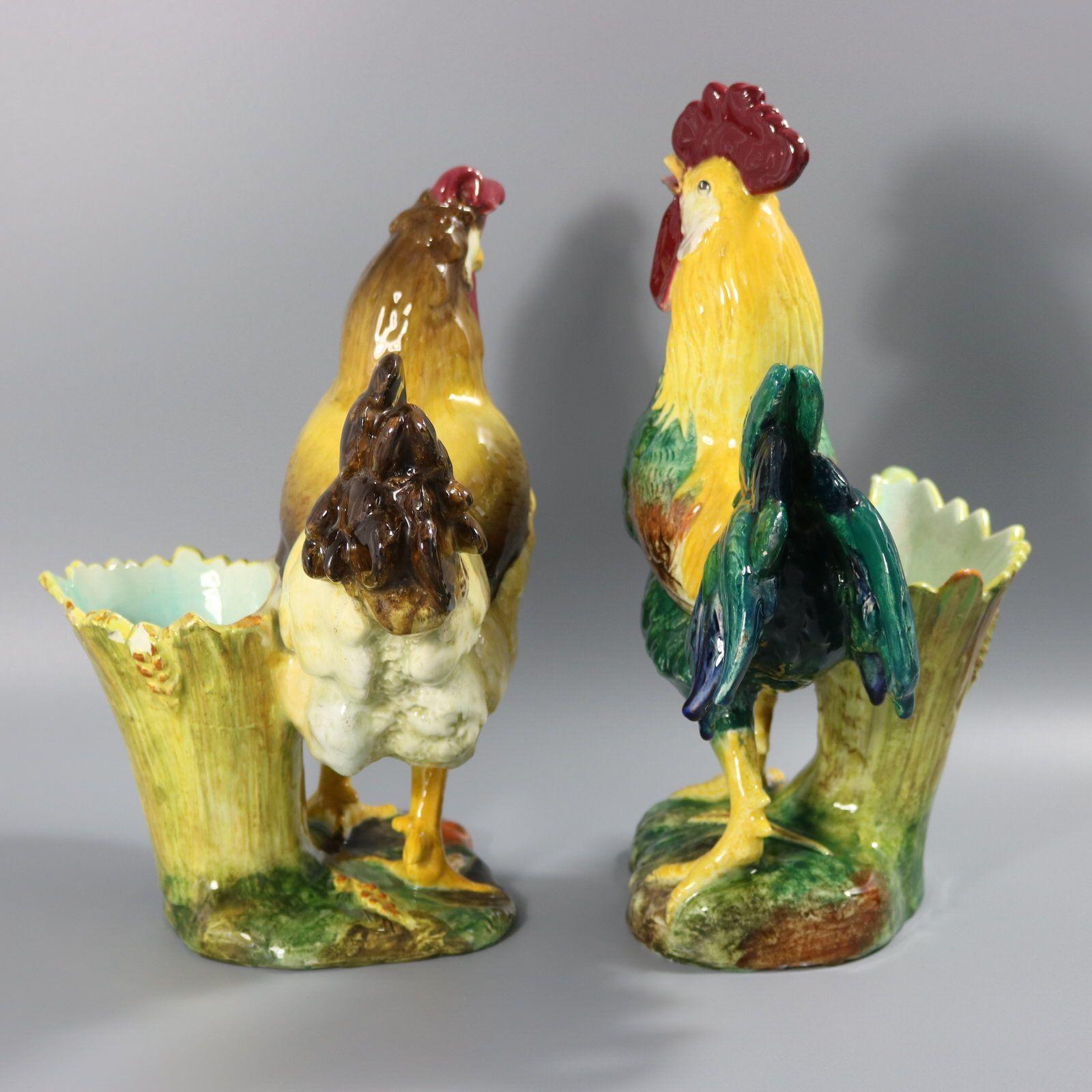 Coppia di vasi con gallina e gallo di Jerome Massier in vendita 1