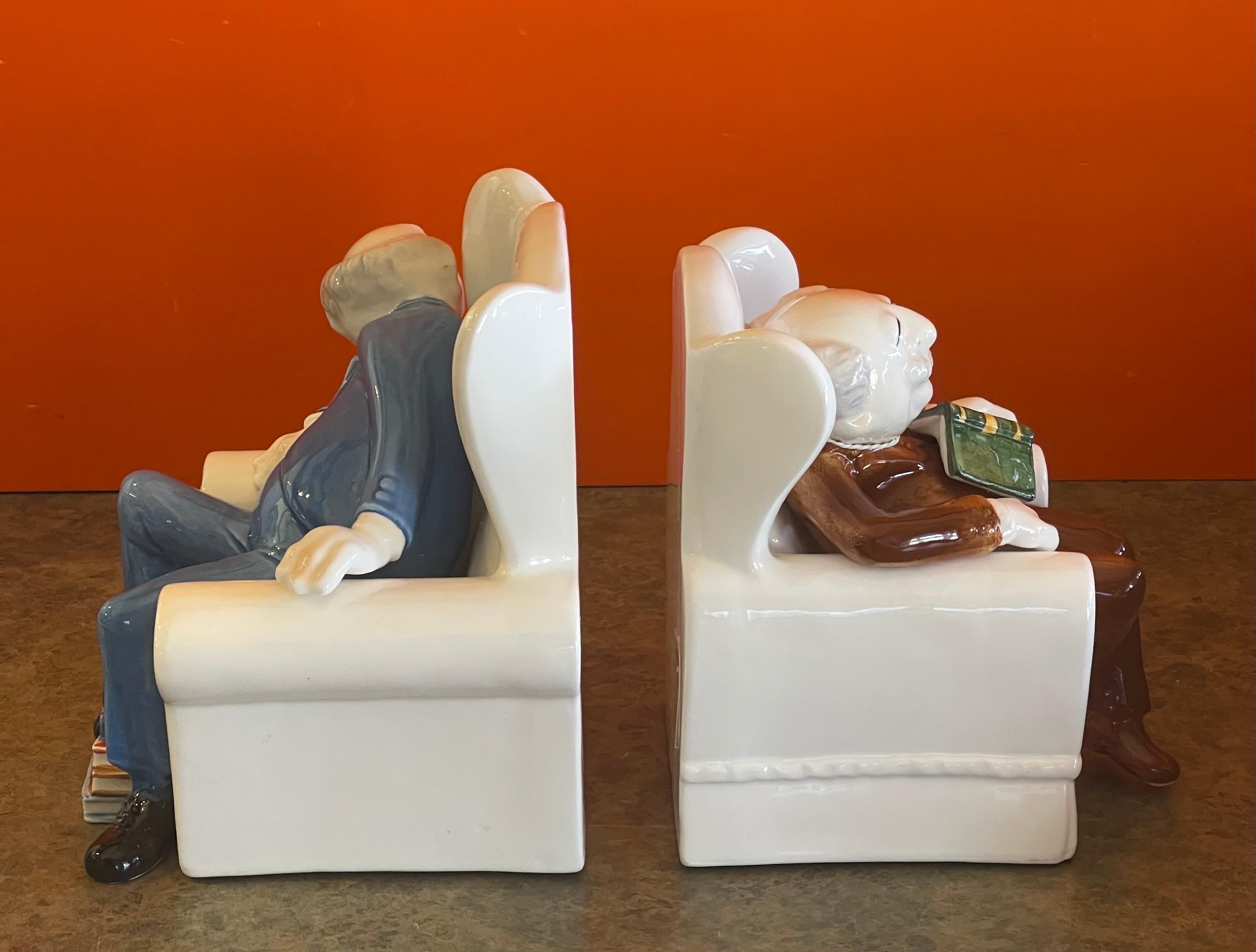 Peint à la main Paire de serre-livres en céramique peinte à la main «ppet - Statler &amp; Waldorf » de Jim Henson