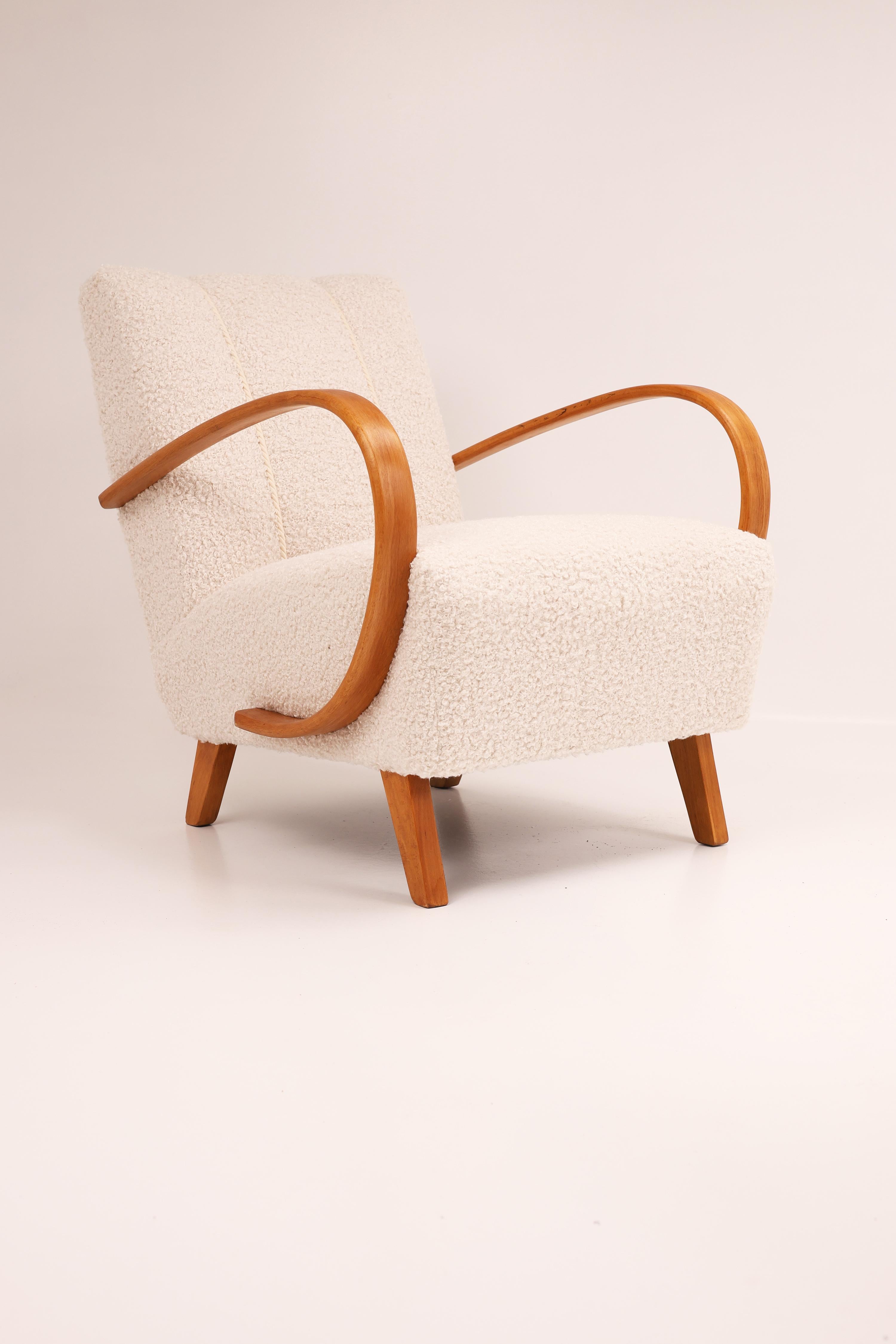 Pair of Jindřich Halabala Armchairs, Model H-410, Czechoslovakia, 1950s in vendita 2