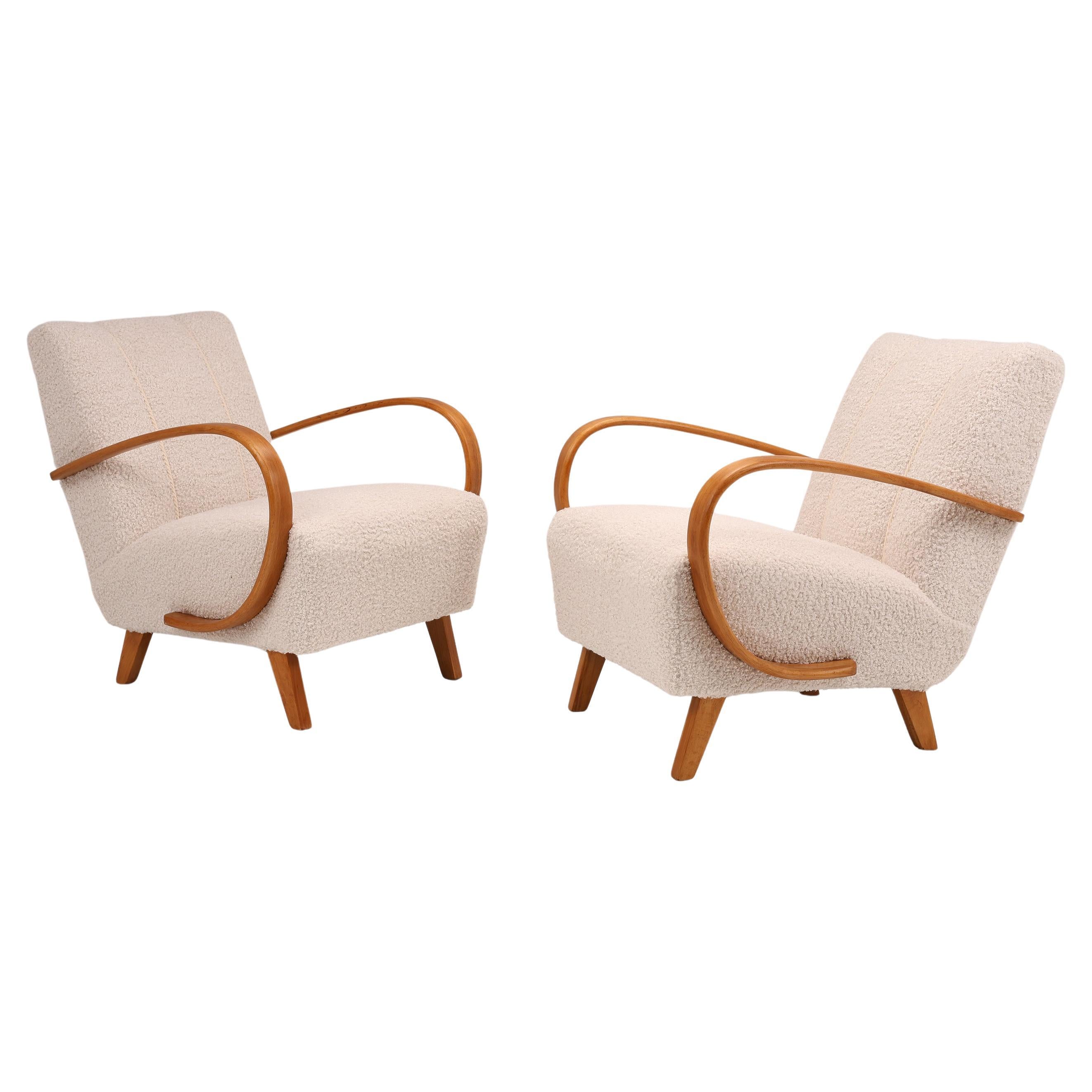 Pair of Jindřich Halabala Armchairs, Model H-410, Czechoslovakia, 1950s in vendita