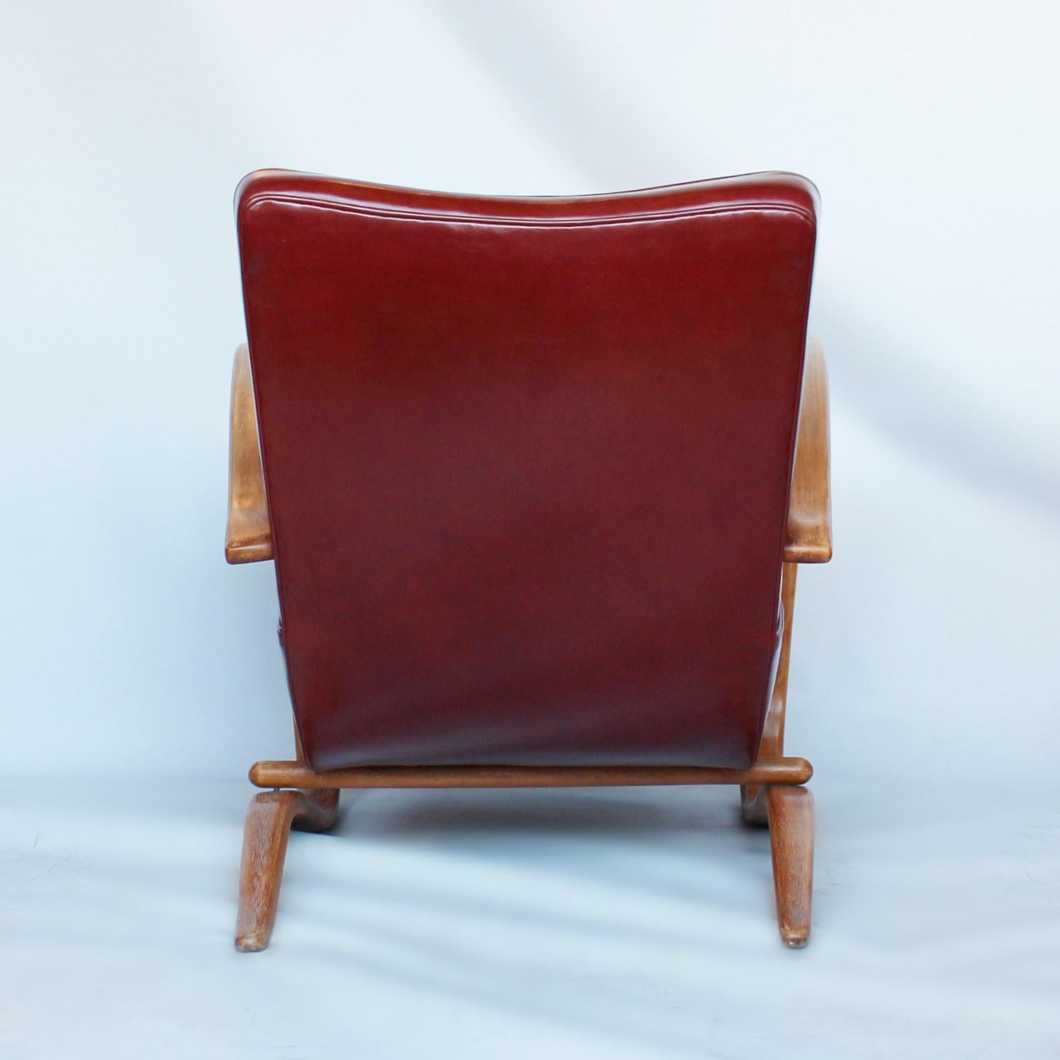 Mid-20th Century Pair of Jindrich Halabala Art Deco Chairs 