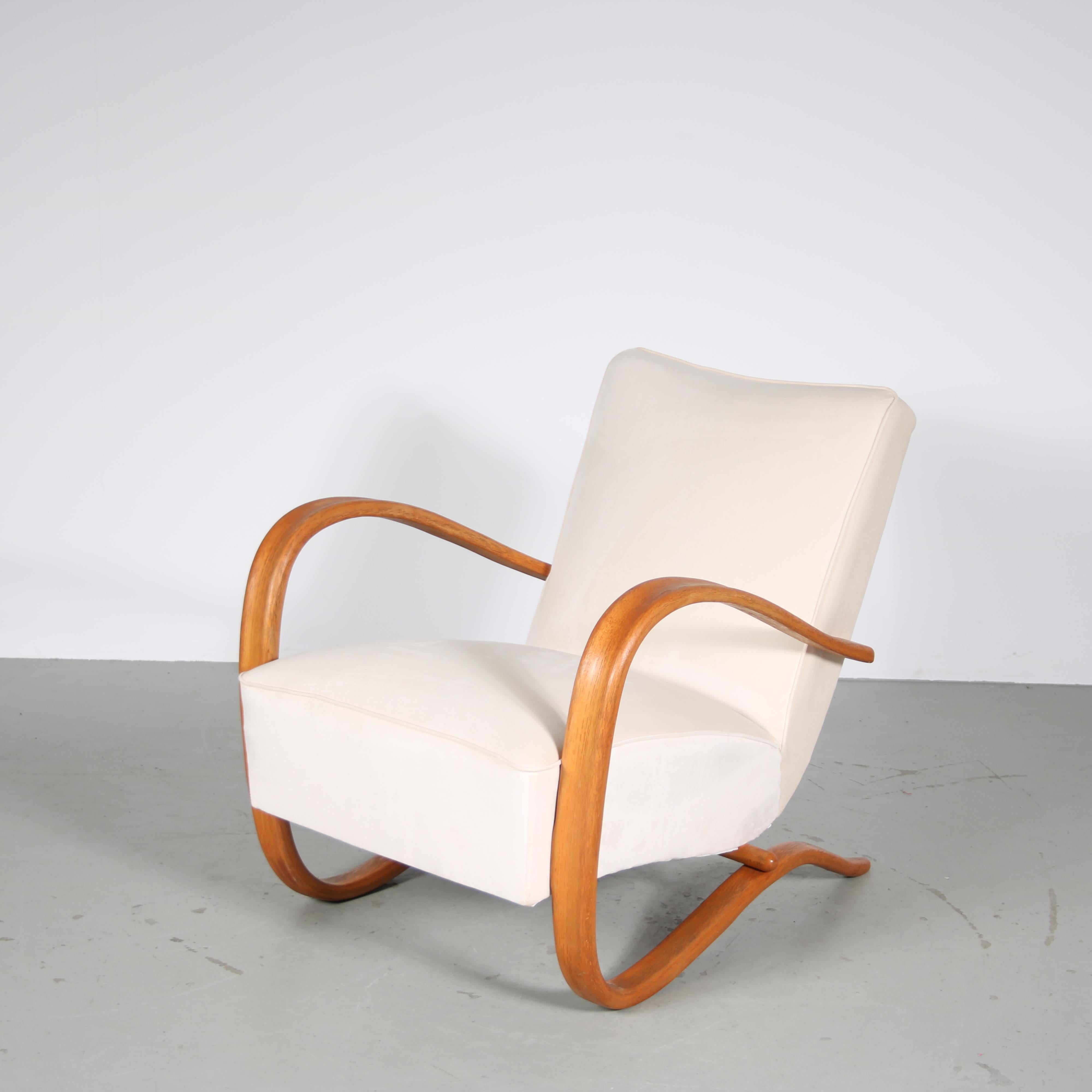 Pair of Jindrich Halabala Chairs for Up Zadovy, Czech 1950 For Sale 2