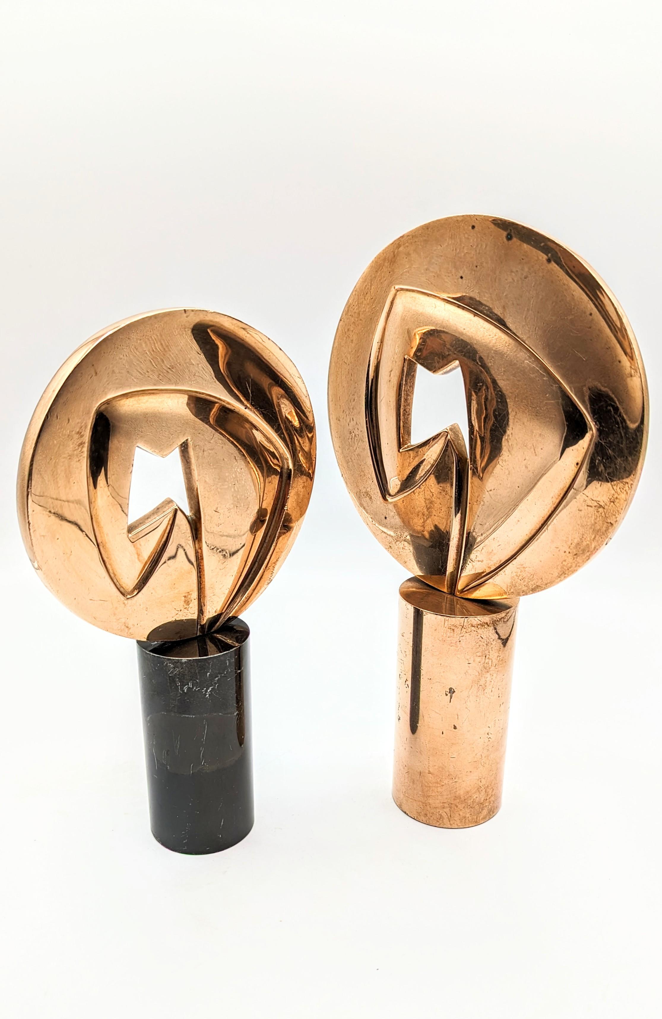 Rare and beautiful pair of brutalist bronze by Joaquim Berao manufactured in Spain in 1990s.
Very decorative object, brutalist design.
Joaquim Berao is a great sculptor in Spain, and also known for a great designer of fine jewelry.
Dimension: (cm)