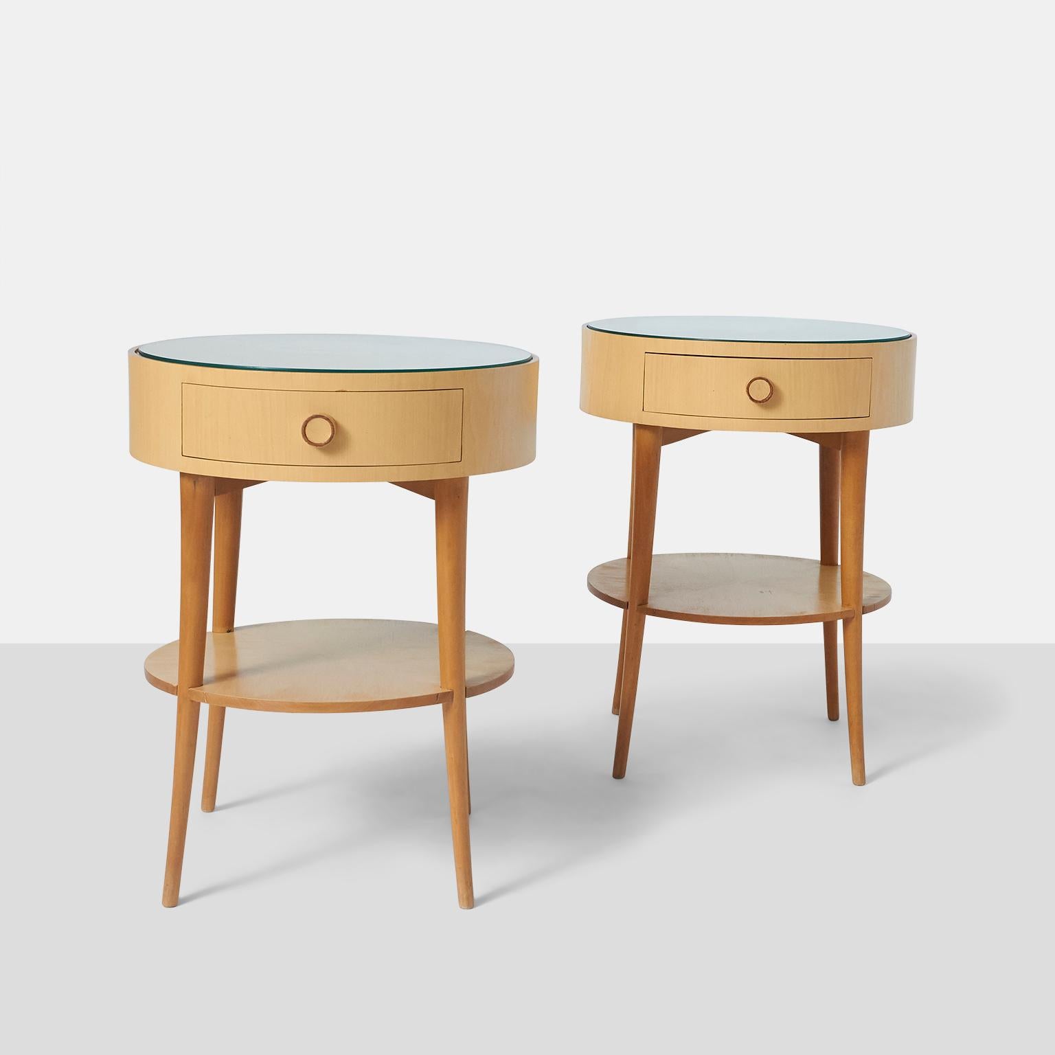Pair of Joaquim Tenreiro side tables
A pair of Joaquim Tenriero side tables in ivory wood with glass top. There is a lower single shelf and a single drawer at the top. Exceptionally rare and retains the original label.
Brazil, circa 1950s.
 