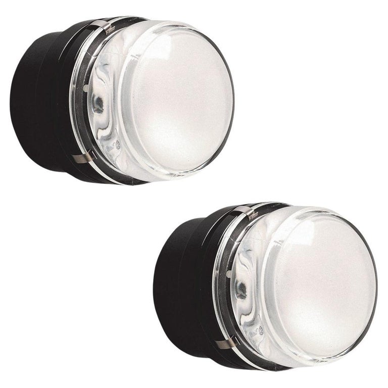 Pair of Joe Colombo 'Fresnel' Outdoor Wall Lamps for Oluce in Black For Sale