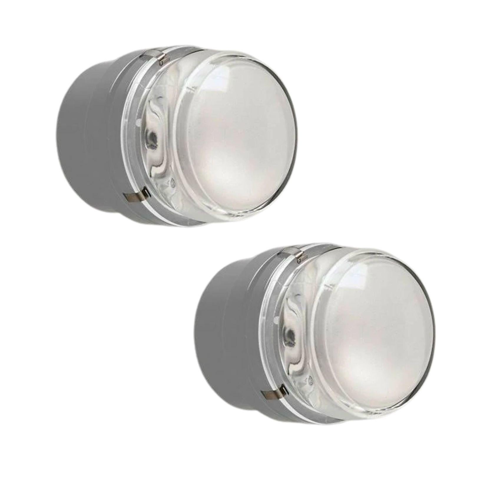 Aluminum Pair of Joe Colombo 'Fresnel' Outdoor Wall Lamps in White for Oluce For Sale