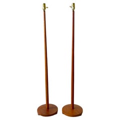 Paire de lampadaires en teck modernes danois de Johannes Andersen, vers 1960