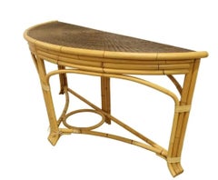 Coppia di grandi tavoli da console in rattan e bambù Demilune di John Hutton for Donghia