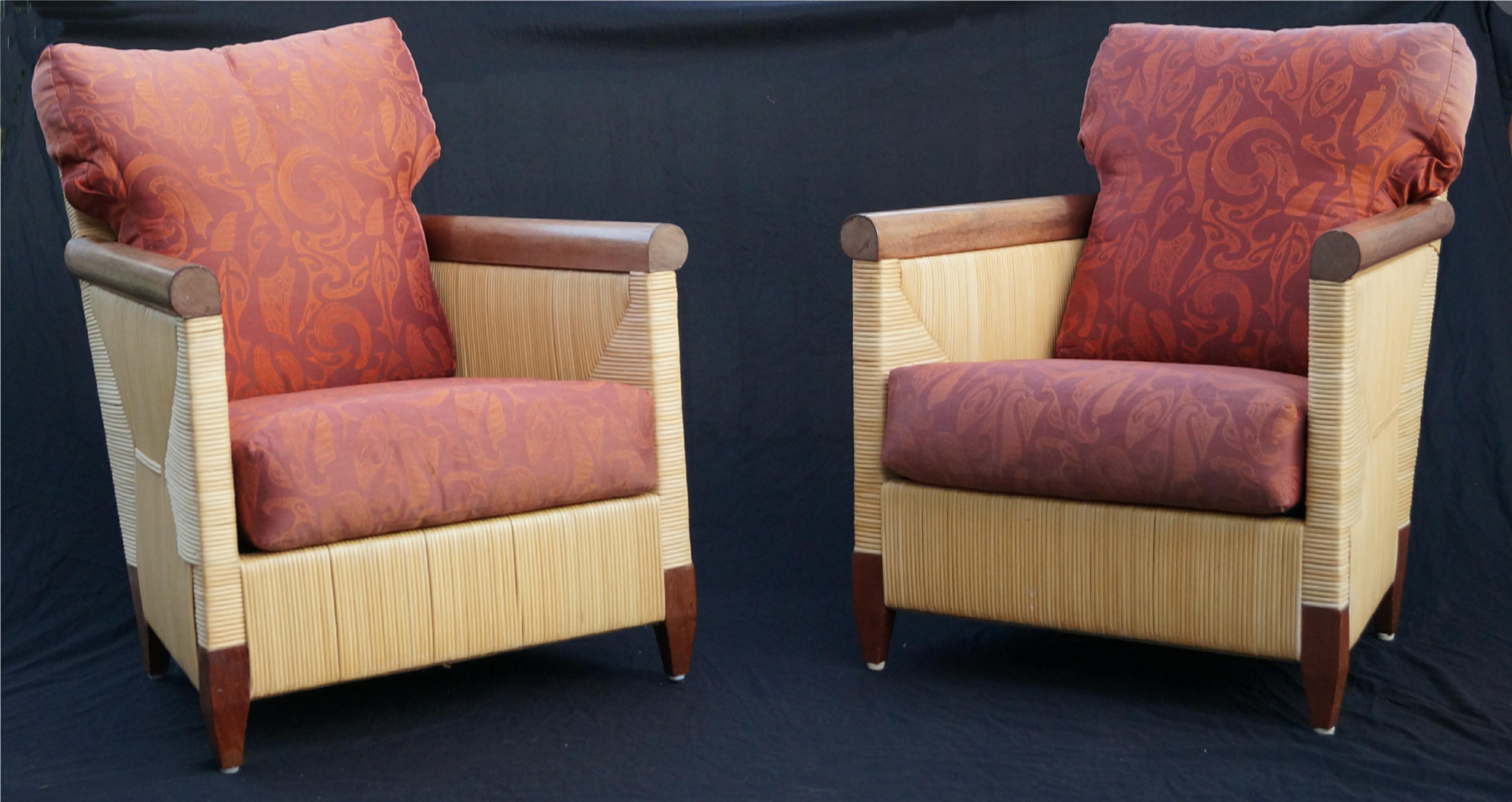 Mid-Century moderno Coppia di poltrone lounge John Hutton per Donghia in rattan, canna e legno di mahagonia in vendita