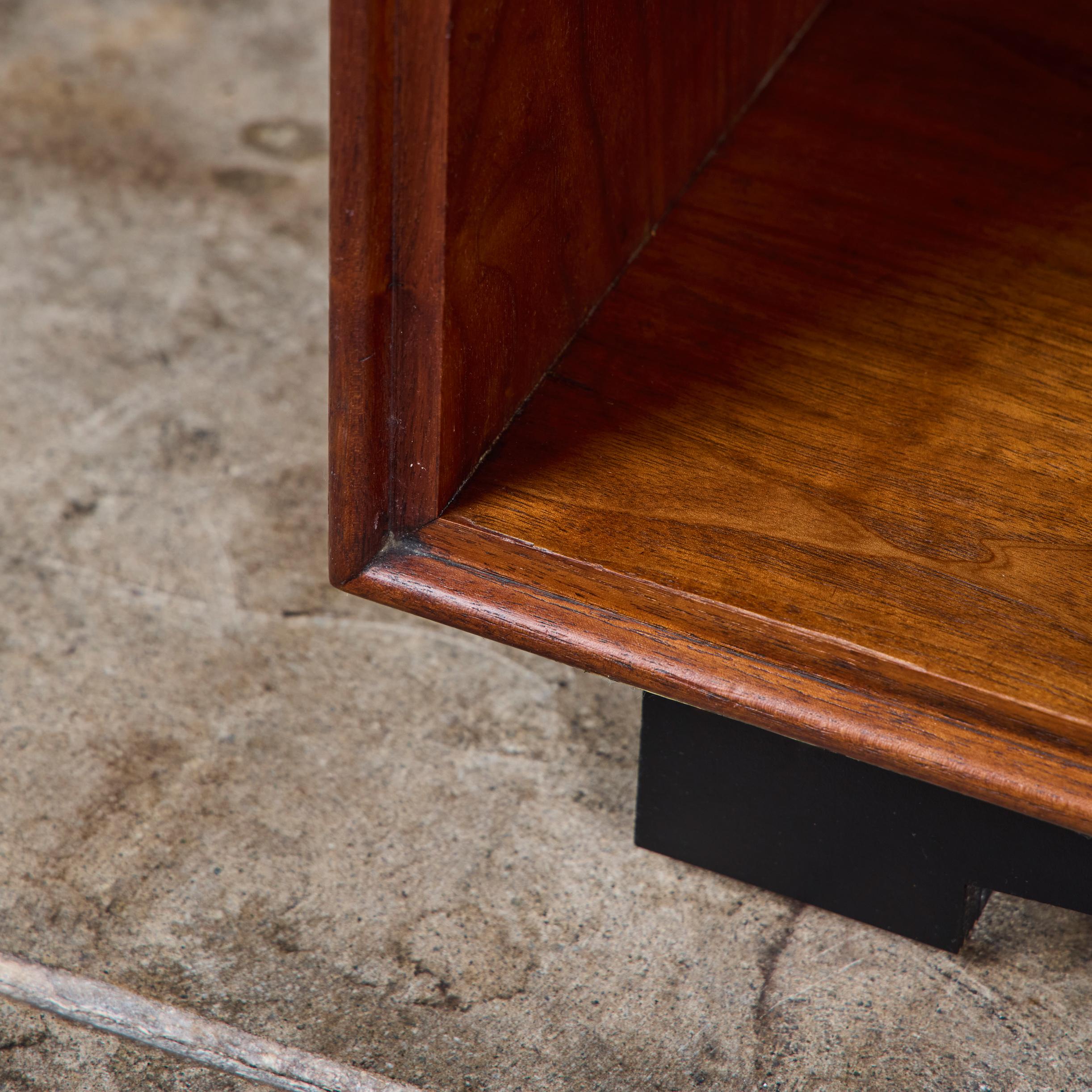 Pair of John Kapel Nightstands for Glenn of California For Sale 7