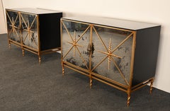 Pareja de armarios de dos puertas John Richard Rio en oro viejo y laca negra, 2014