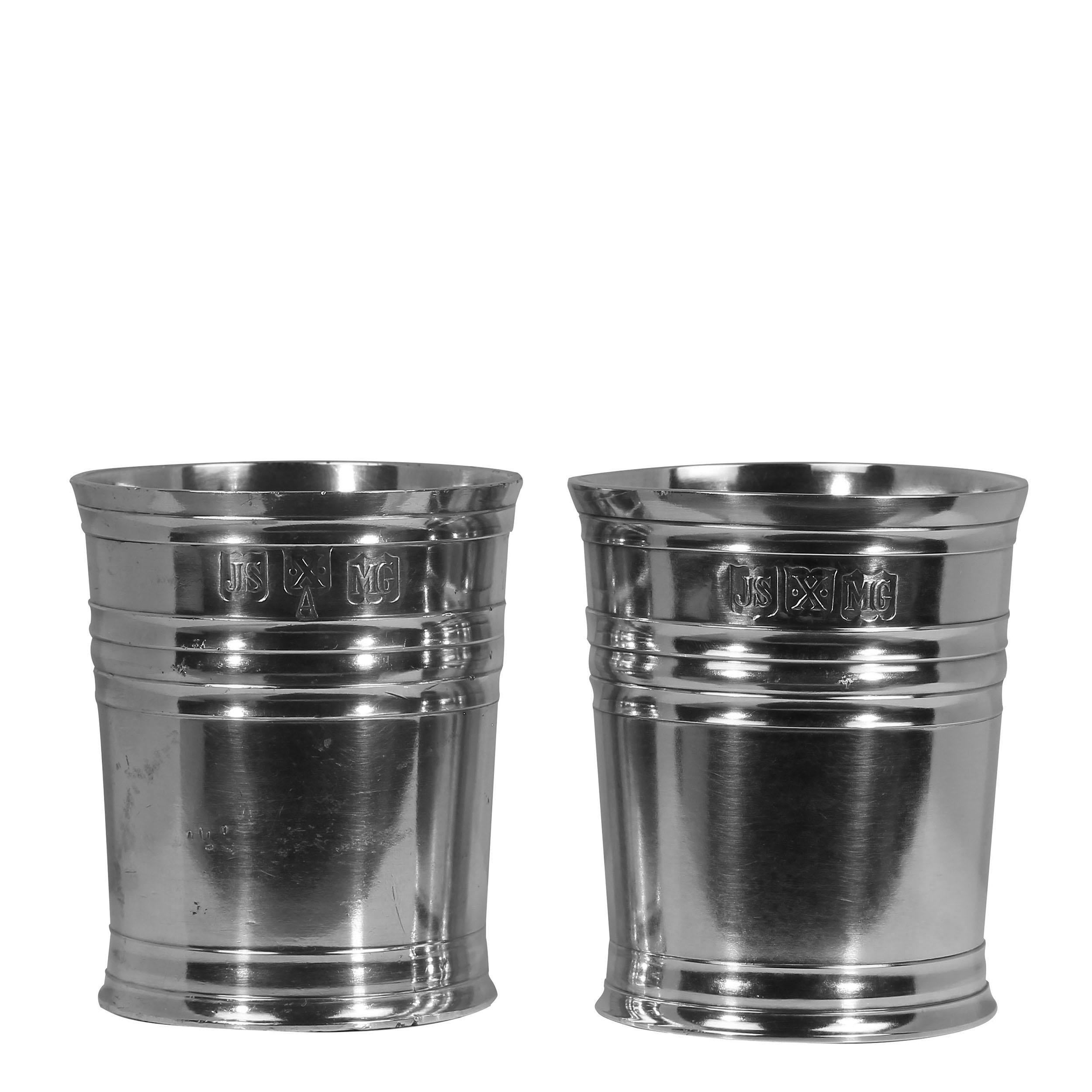 Late 20th Century Pair of John Somers 'Copo de Whisky' pewter cups For Sale
