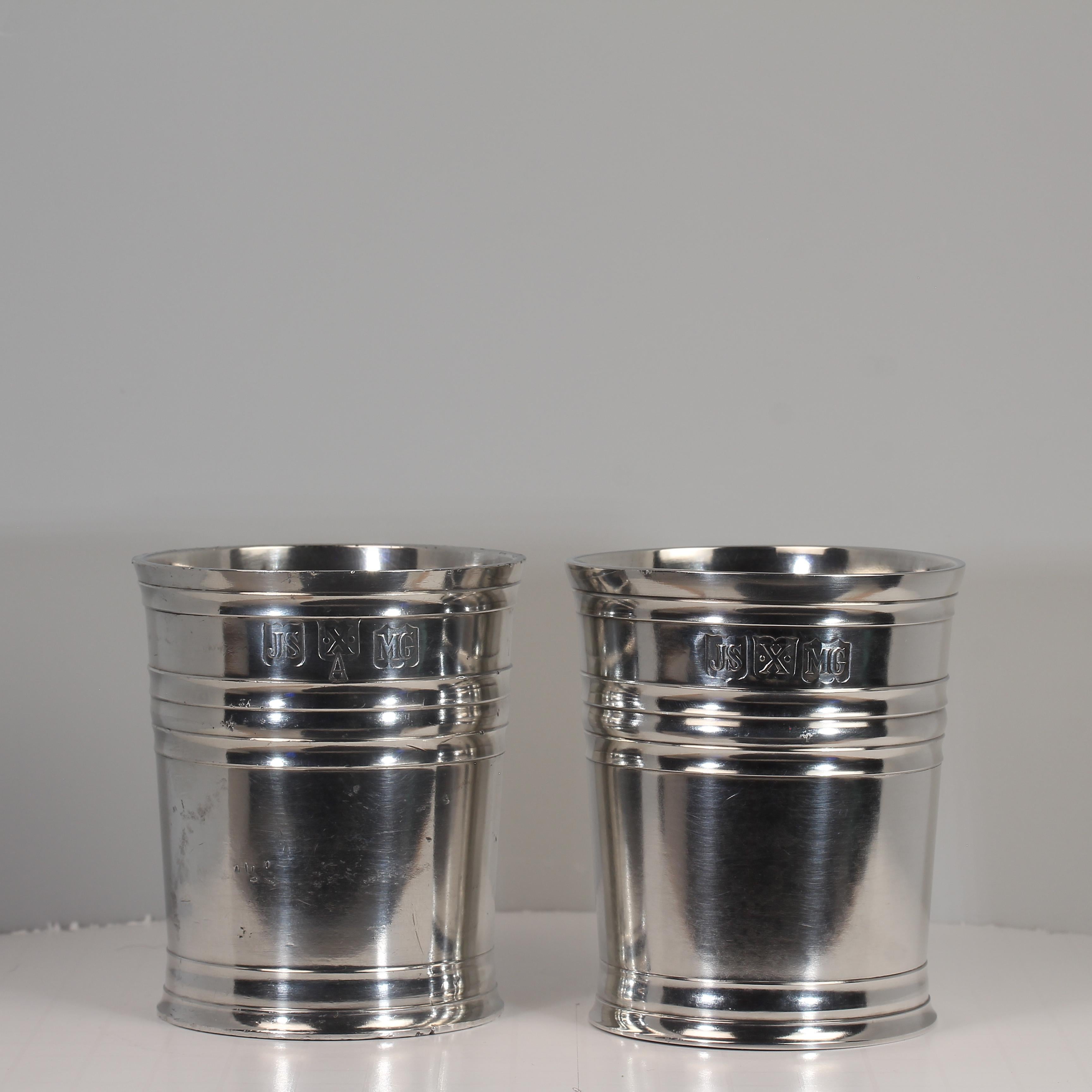 Pair of John Somers 'Copo de Whisky' pewter cups For Sale 2