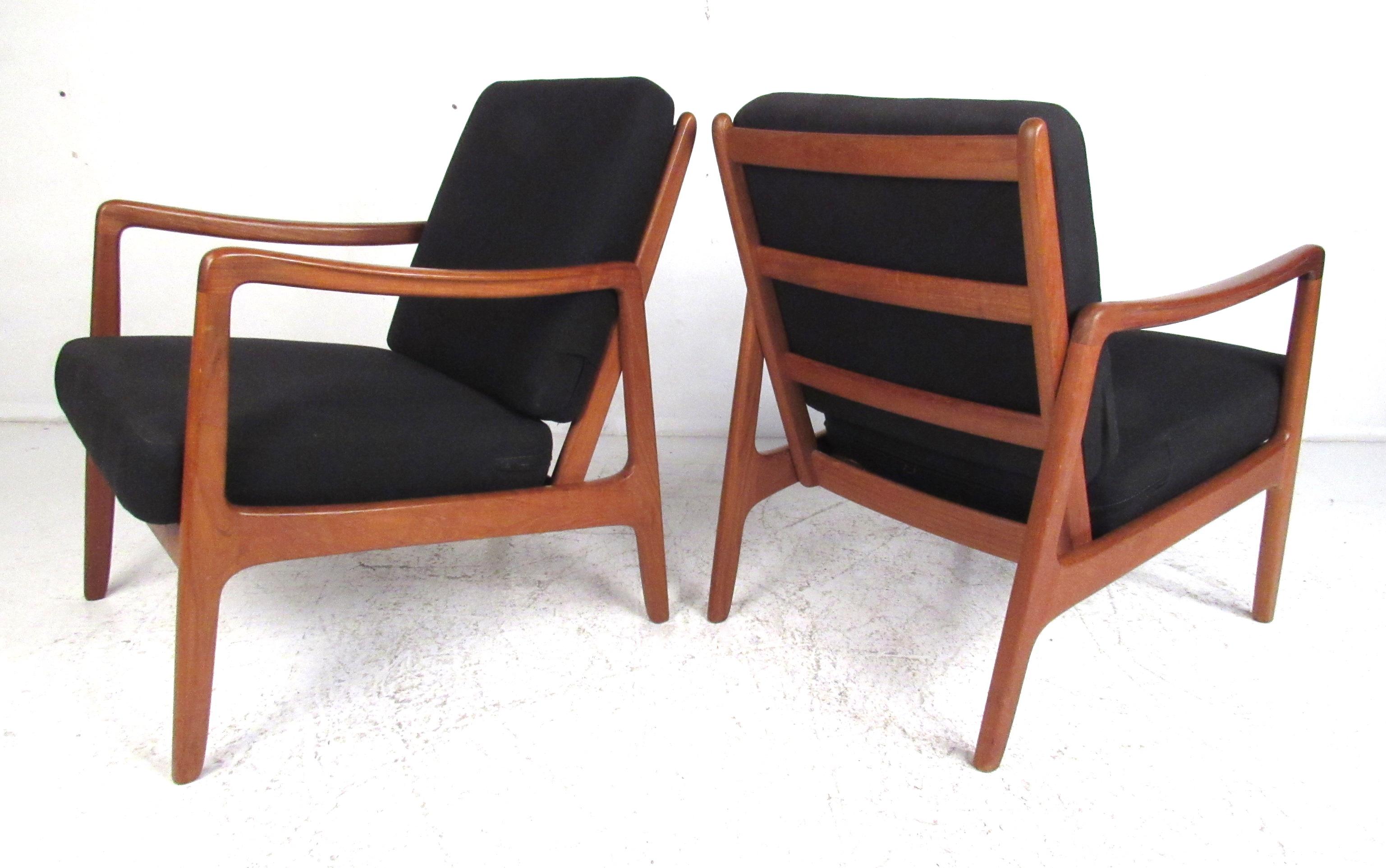 Danish Pair of John Stuart Mid-Century Modern Chairs by Ole Wanscher