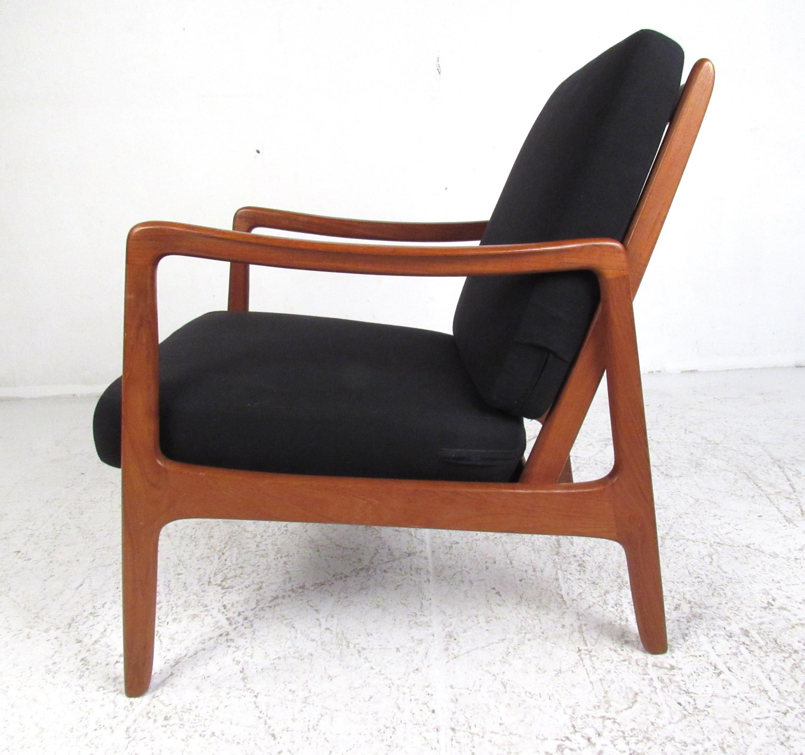 Pair of John Stuart Mid-Century Modern Chairs by Ole Wanscher In Good Condition In Brooklyn, NY