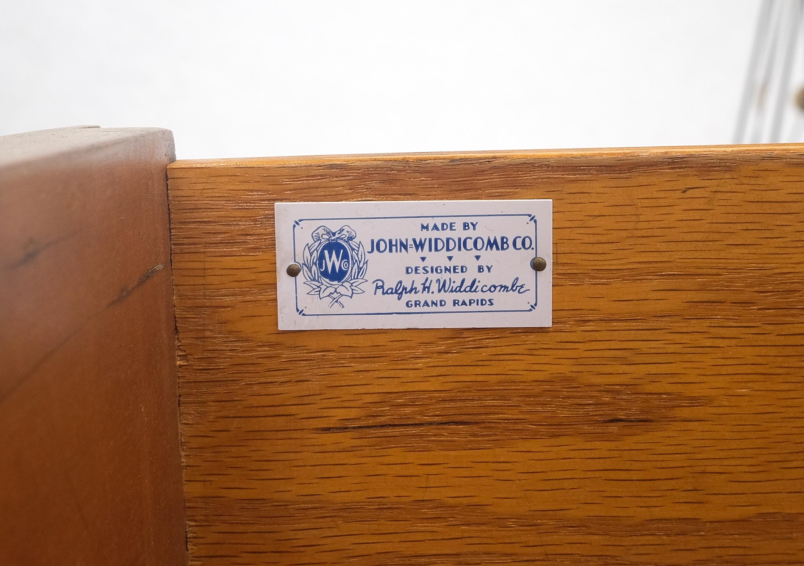 Coppia di comodini a due cassetti John Widdicomb MINT! in vendita 6