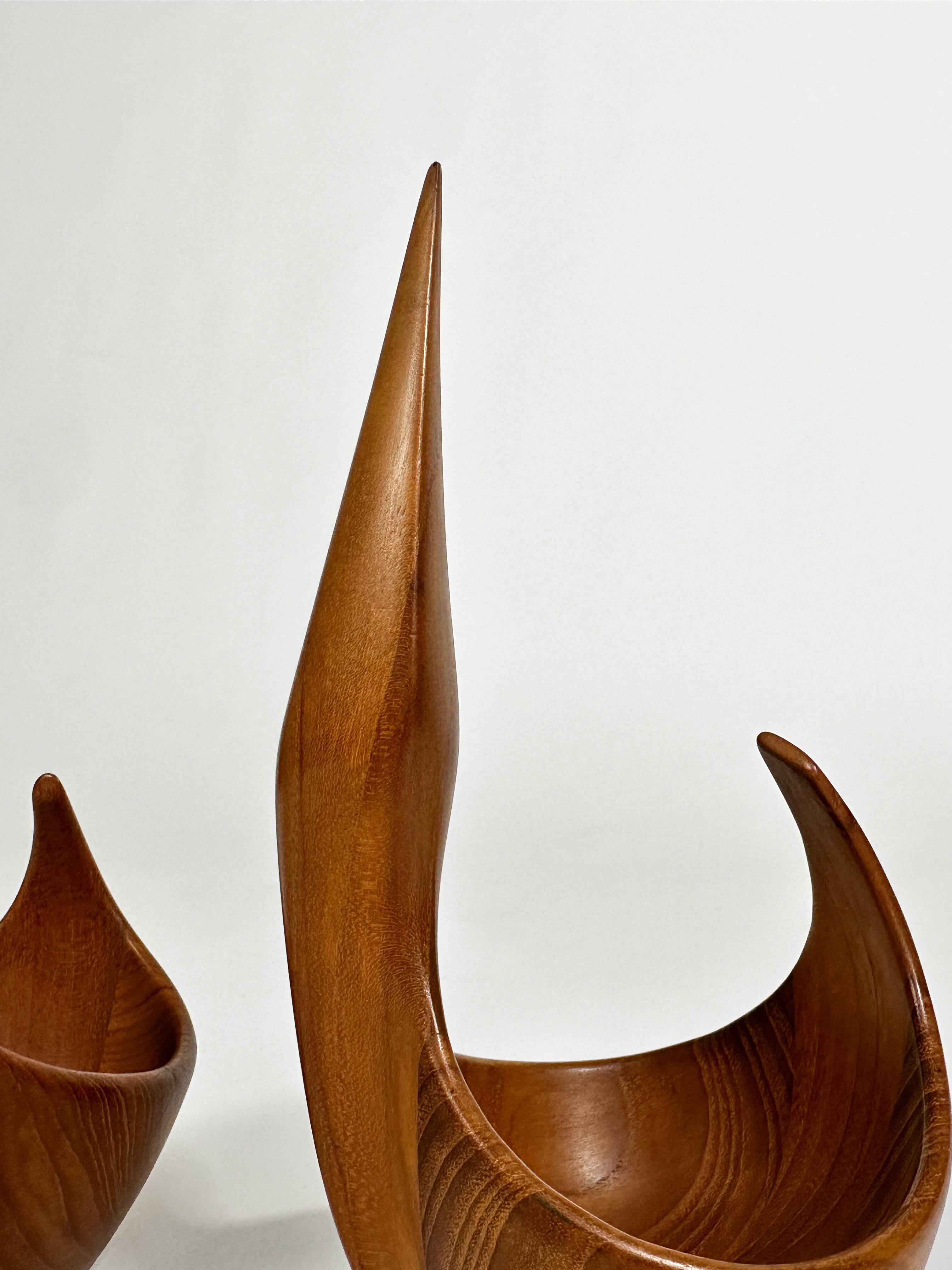 Pareja de cuencos de teca Johnny Mattsson Escultura tallada a mano Suecia Años 50 en venta 5