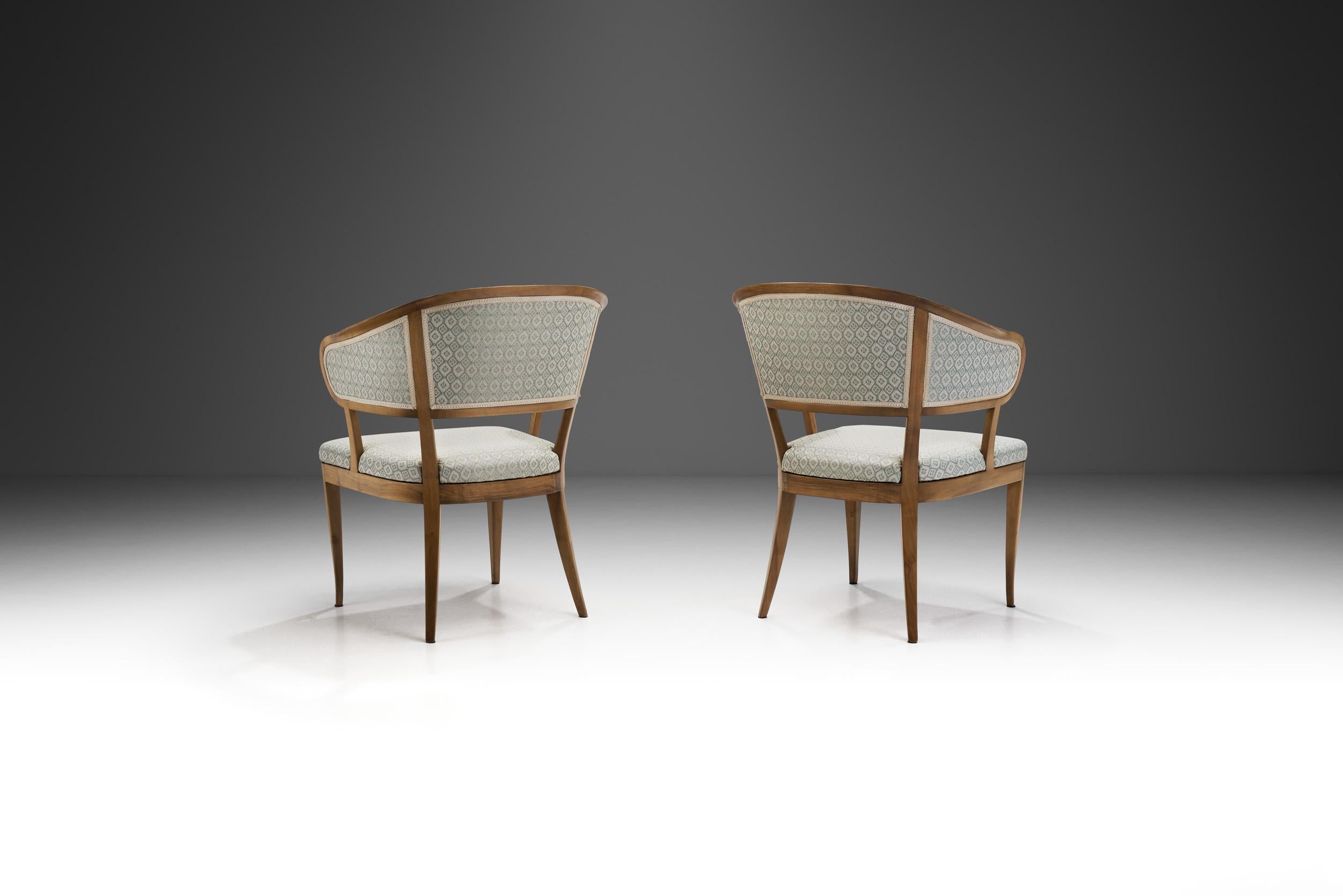 Pair of “Jonas Love” Armchairs by Carl Malmsten, Sweden 20th Century In Good Condition In Utrecht, NL