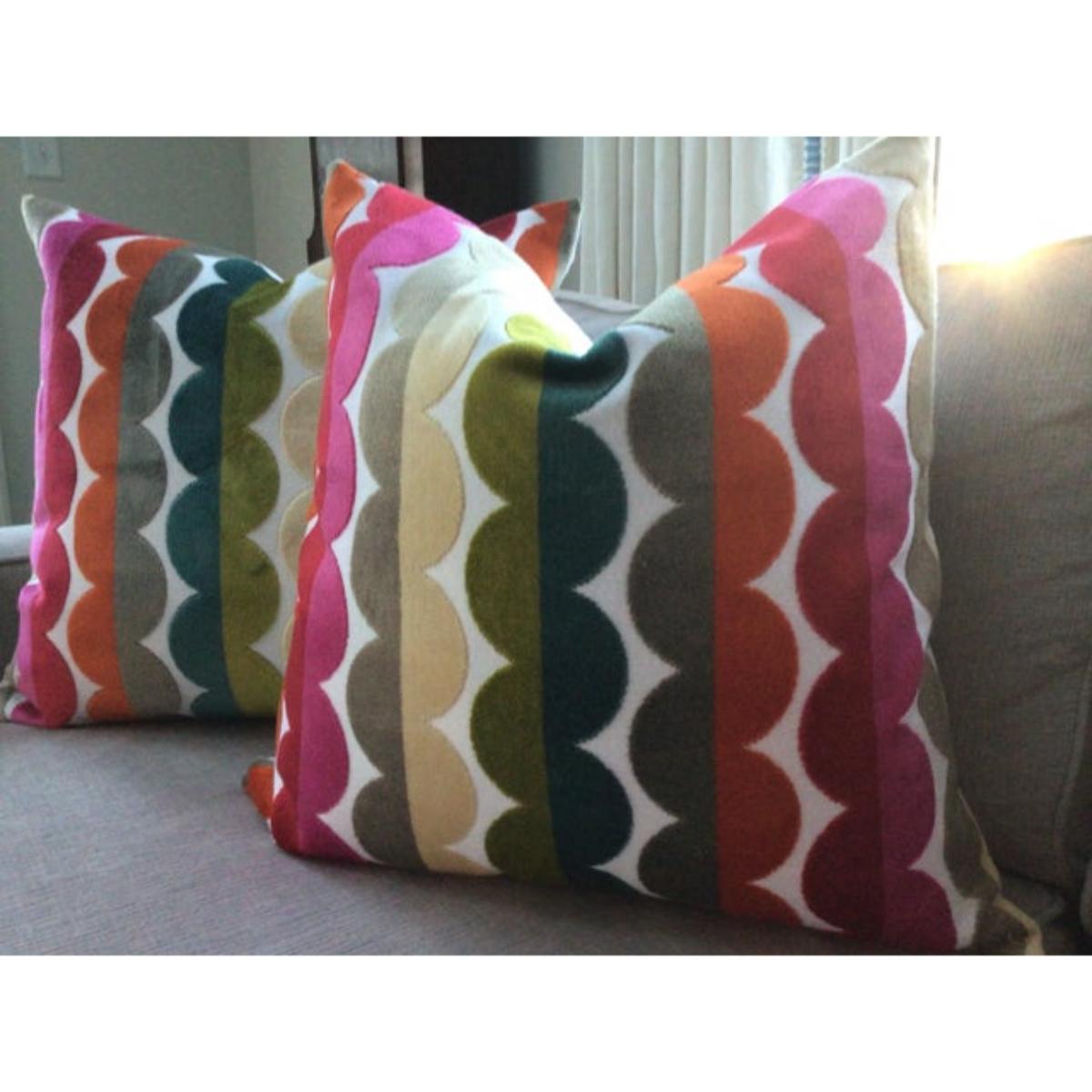 Art Déco Coppia di cuscini in velluto con imbottitura in piuma d'oca da 22