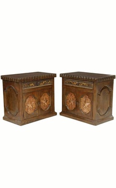 Coppia di armadi in legno massiccio Jorge Kurczyn Hacienda Santa Klara Lone Star