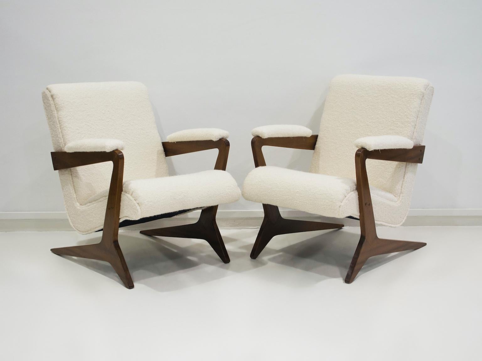 Mid-Century Modern Paire de fauteuils José Zanine Caldas Zeca en vente