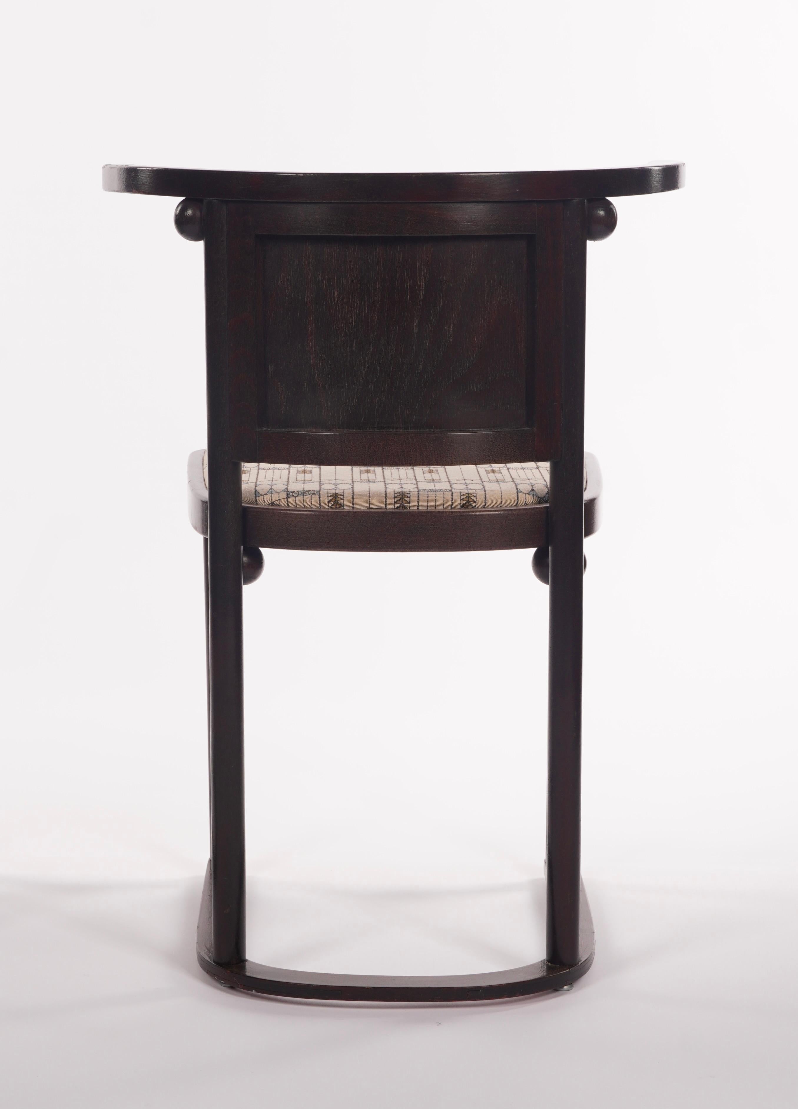 Hand-Crafted Pair of Josef Hoffmann Fledermaus Side / Dinning Chairs by Wittmann of Austria For Sale