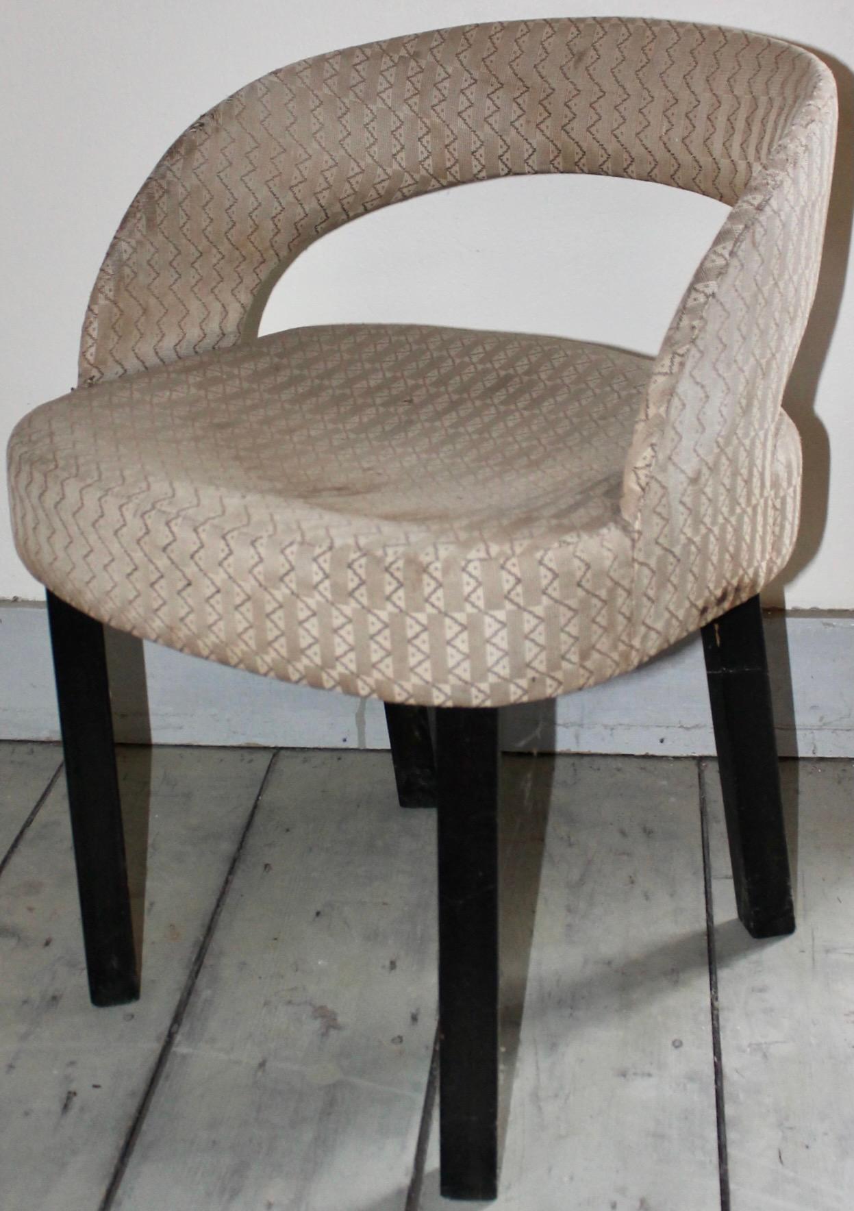 Austrian Pair of Josef Hoffmann Wiener Werkstätte Upholstered Side Chairs Original Fabric For Sale