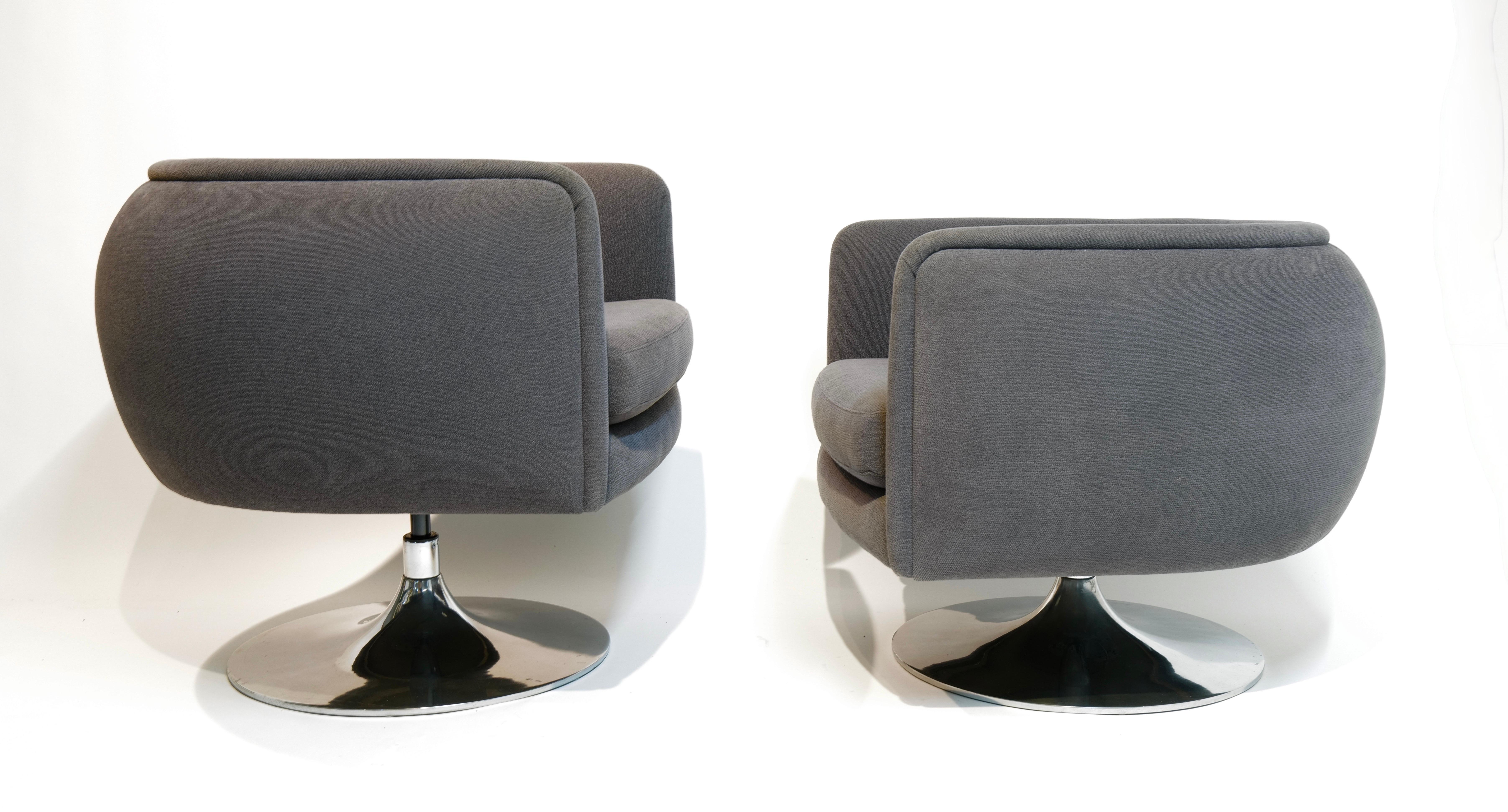 Aluminium Paire de chaises longues réglables Joseph D'Urso pour Knoll en vente