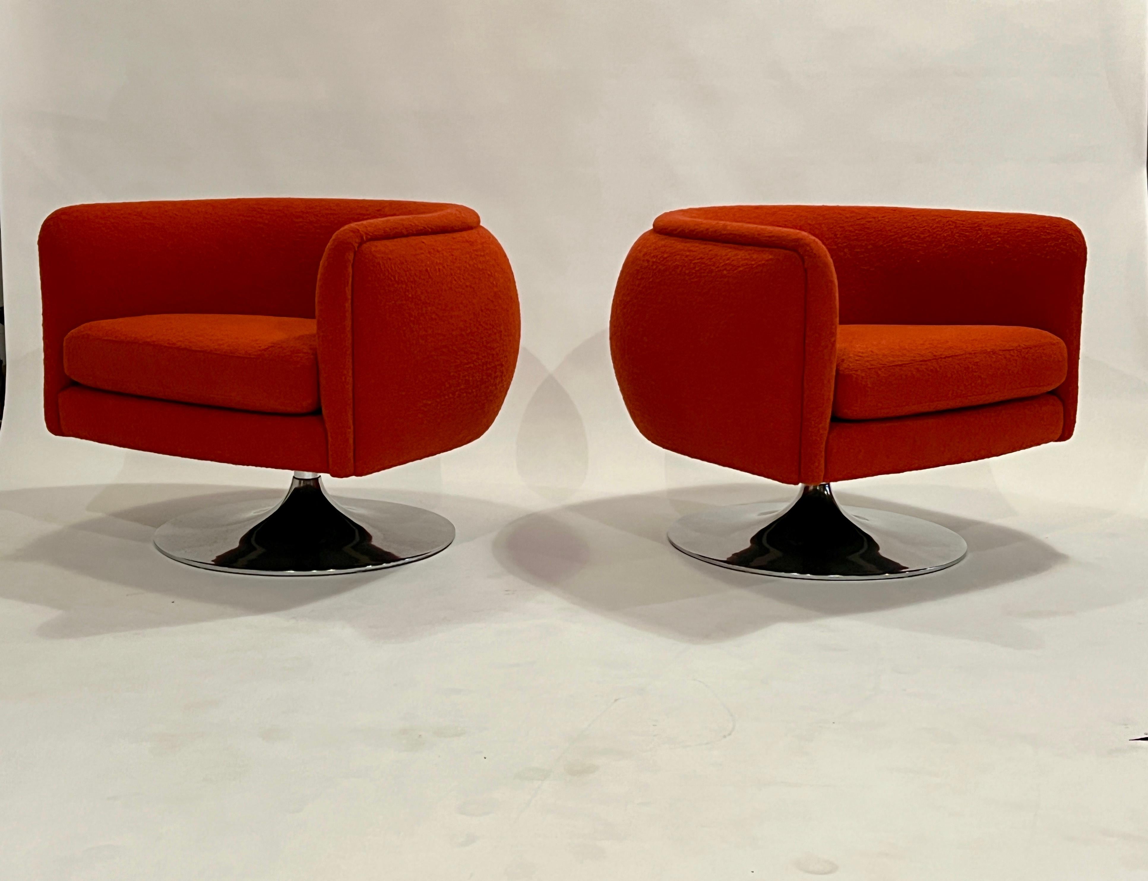 Pair of Joseph D'urso Swivel Lounge Chairs from Knoll For Sale 1