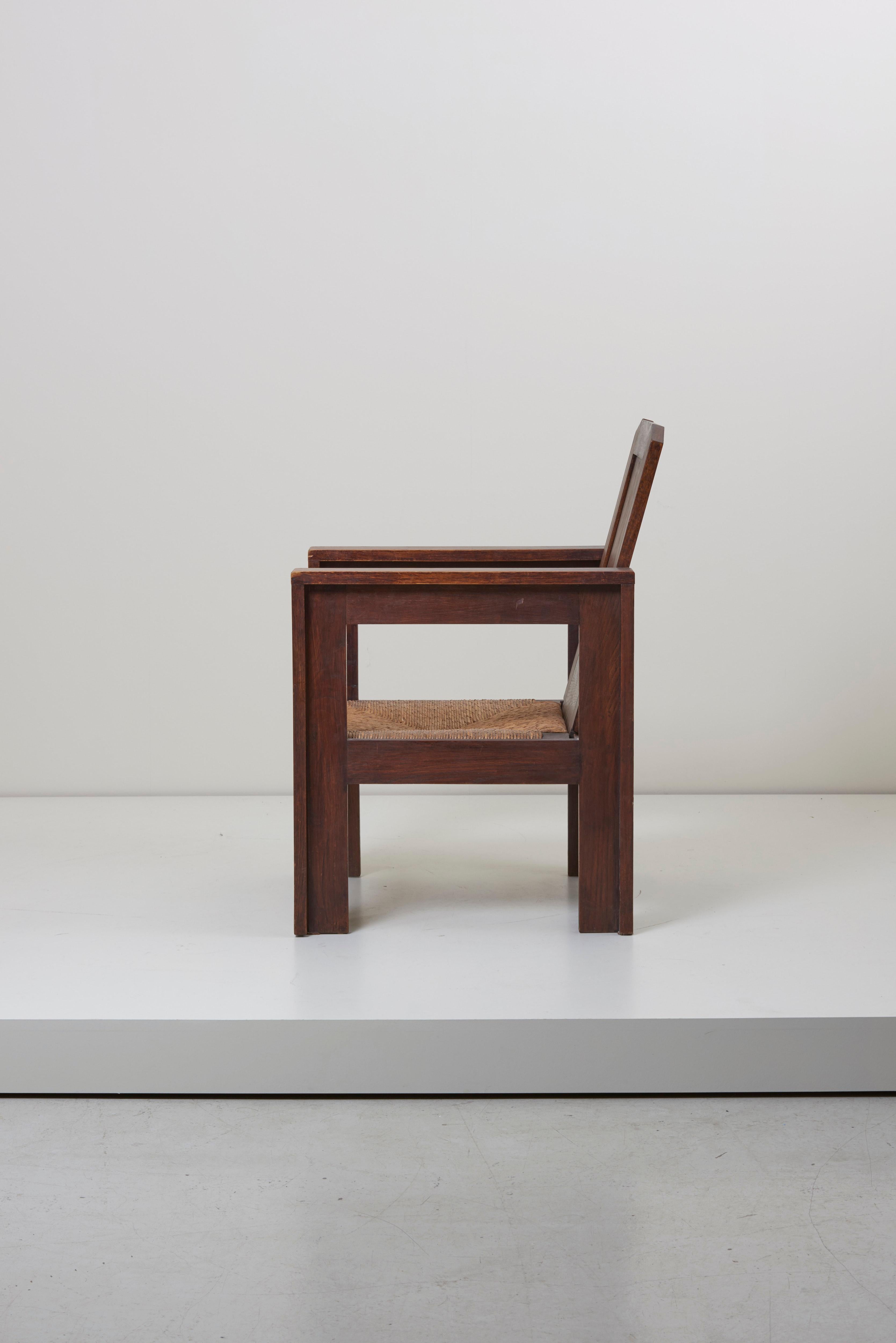 Français Paire de fauteuils de salon Joseph Savina en chêne, France, années 1940