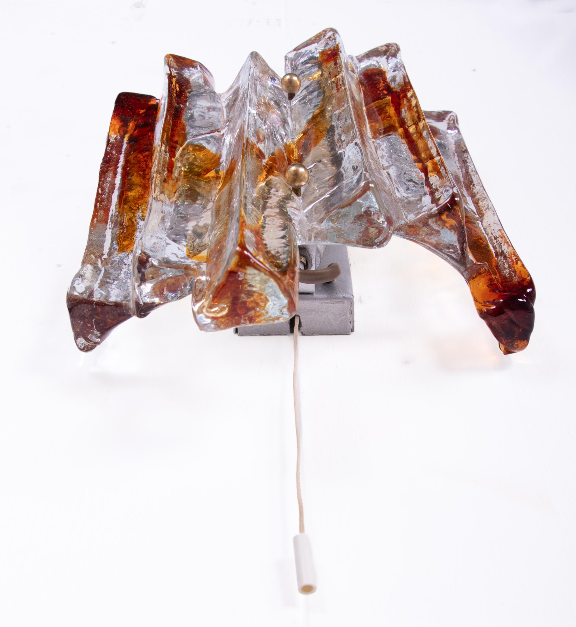 Paar von J.T. Kalmar Bernstein Murano Lava Wandleuchter Glas & Messing, Österreich 1960s (Handgefertigt) im Angebot