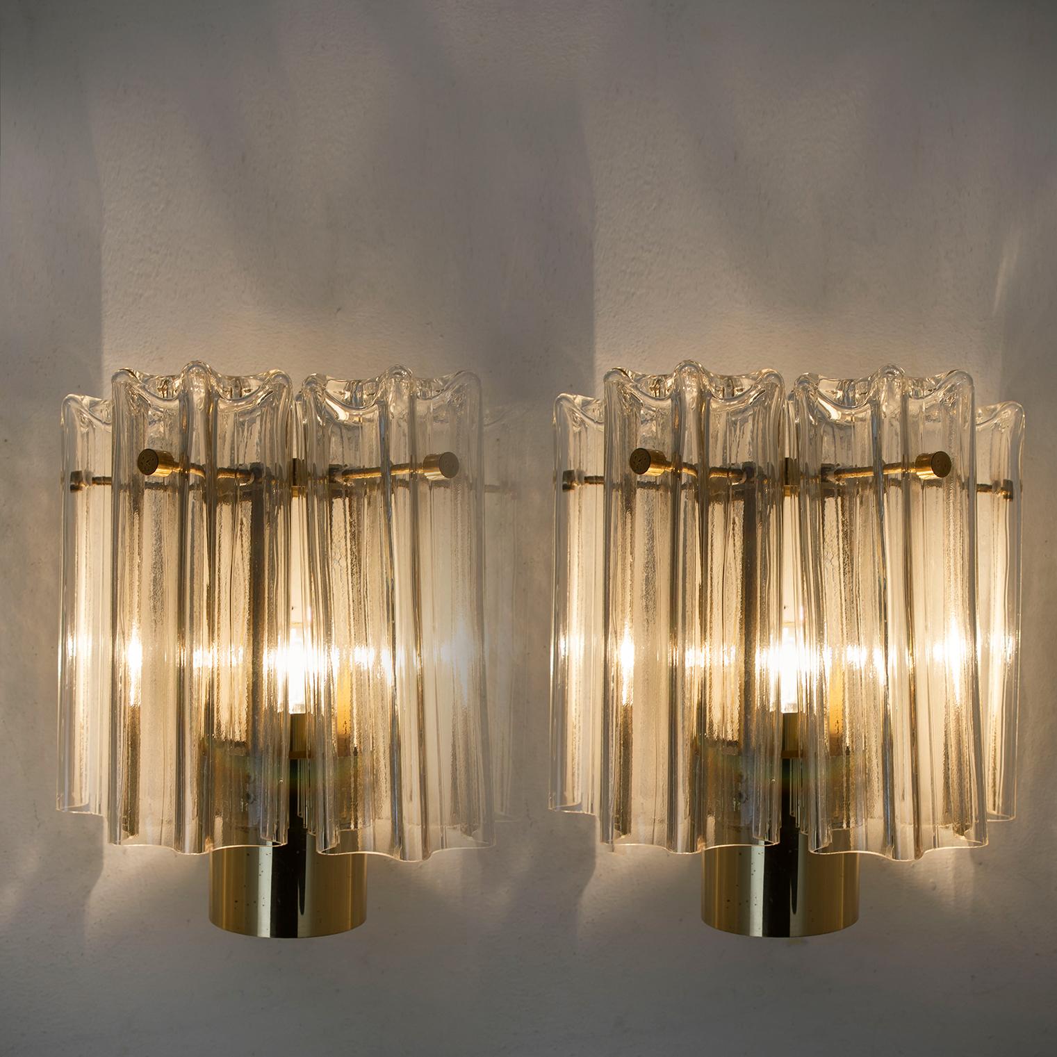 Pair of J.T Kalmar Clear Glass and Brass Wall Lights, Austria, 1960 For Sale 6