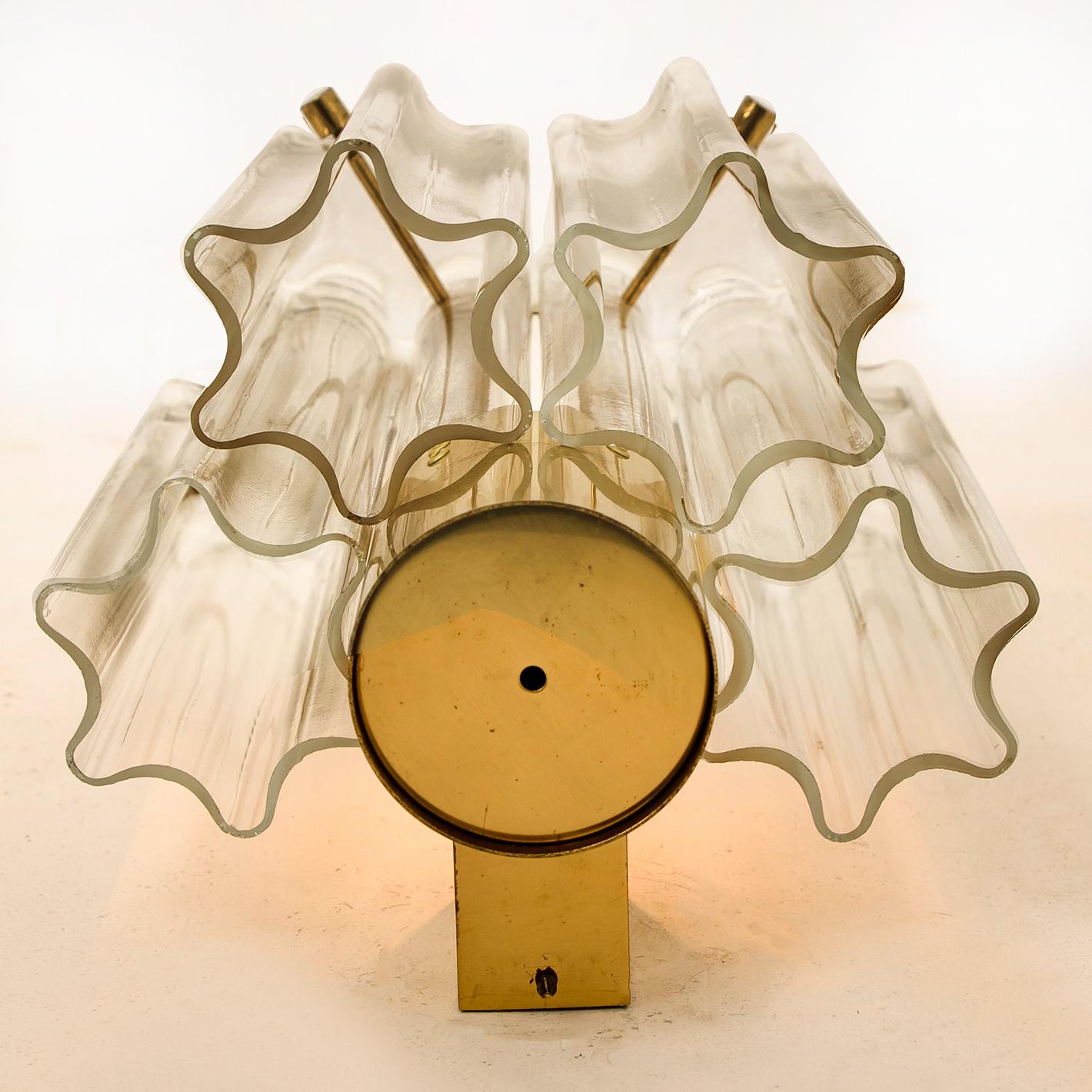 Pair of J.T Kalmar Clear Glass and Brass Wall Lights, Austria, 1960 In Good Condition For Sale In Rijssen, NL