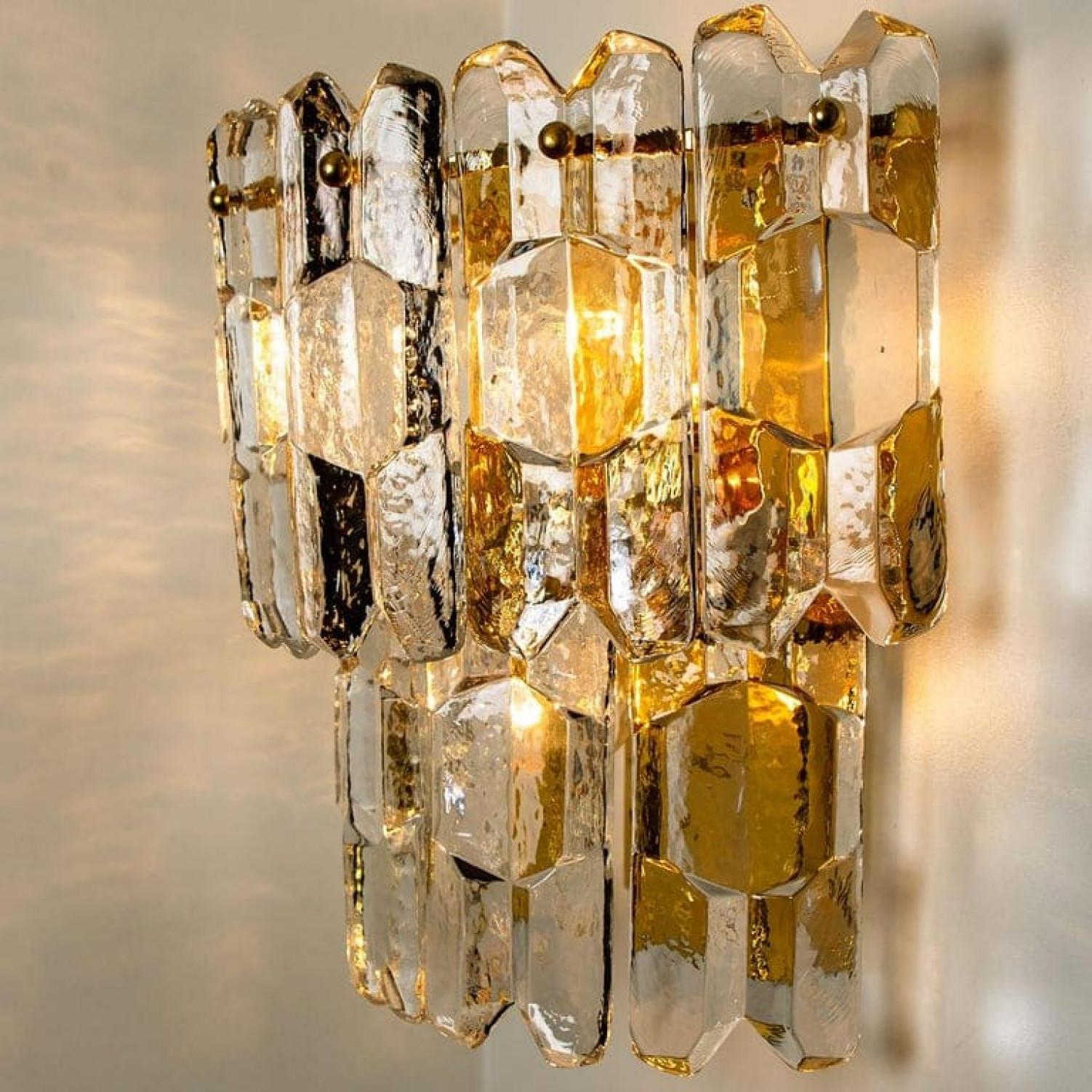 Par de J.T. Kalmar 'Palazzo' Apliques Latón Dorado y Cristal en venta 6