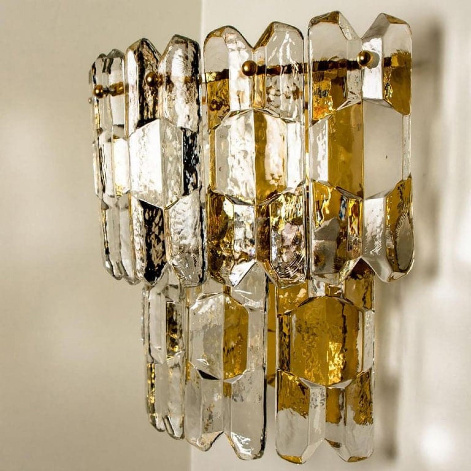 Par de J.T. Kalmar 'Palazzo' Apliques Latón Dorado y Cristal Otro en venta
