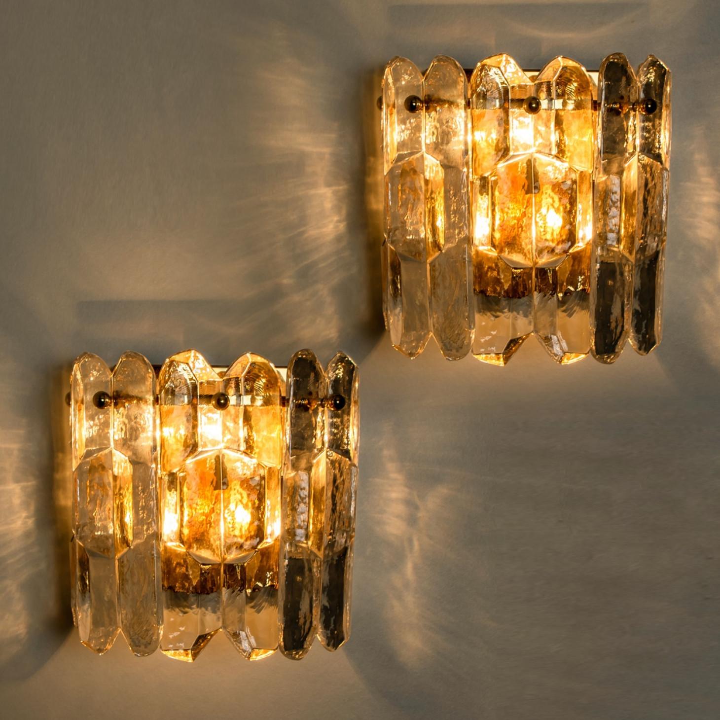 Par de J.T. Kalmar 'Palazzo' Apliques Latón Dorado y Cristal Otro en venta