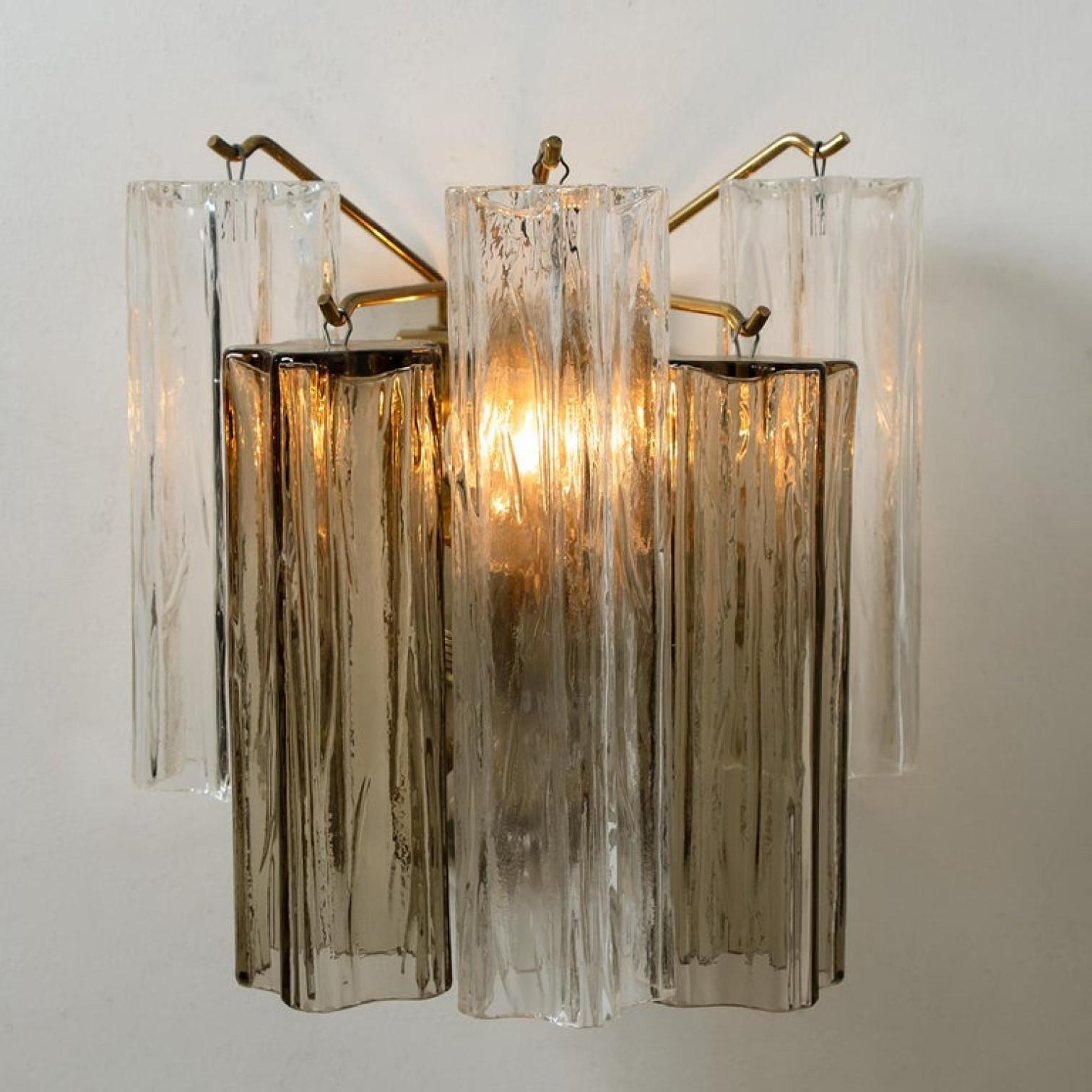 Pair of J.T Kalmar Smoked and Clear Glass Wall Lights, Austria, 1960 In Good Condition In Rijssen, NL