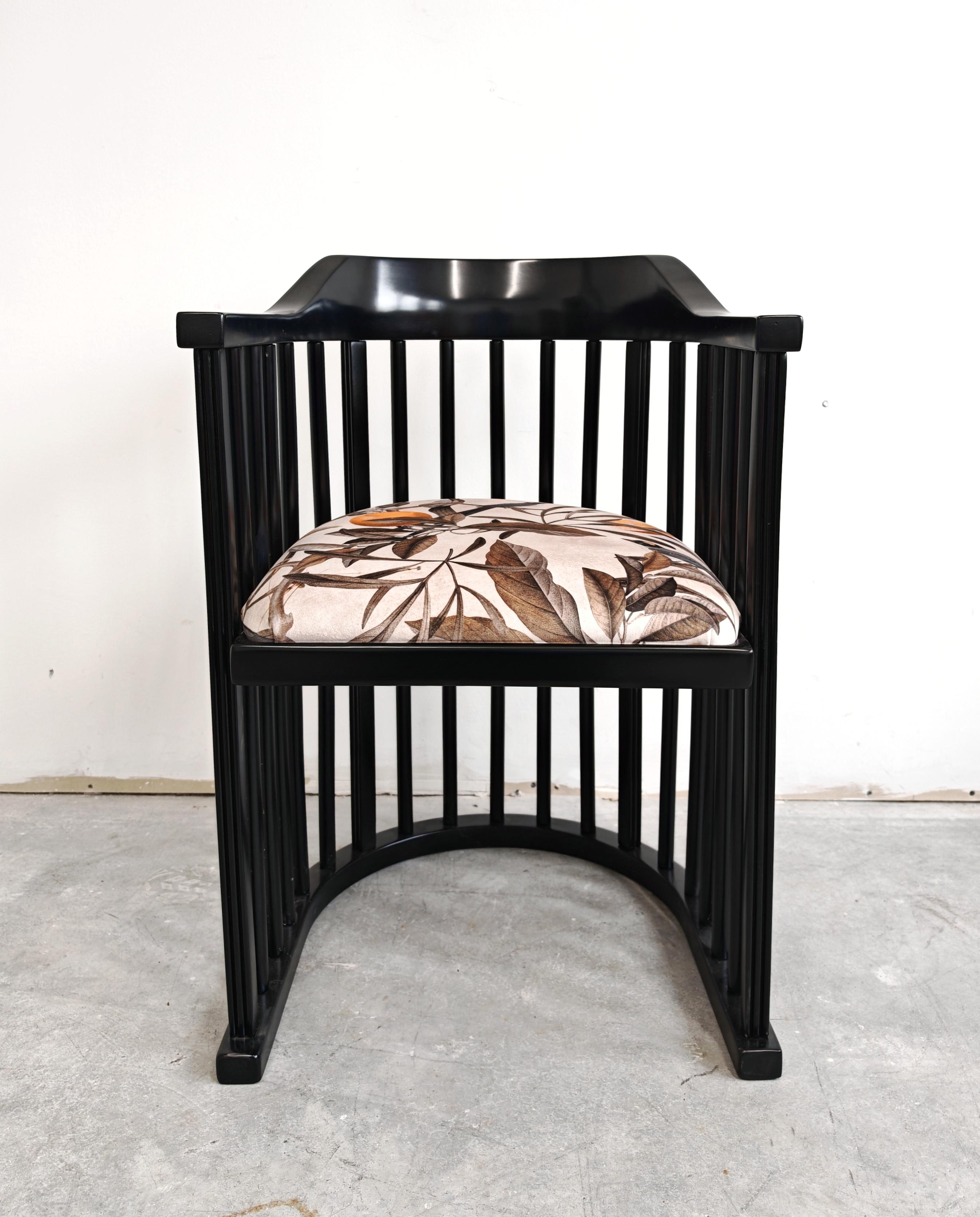Paire de fauteuils Jugendstil dans le style de Josef Hoffmann, Autriche, années 1910 en vente 8