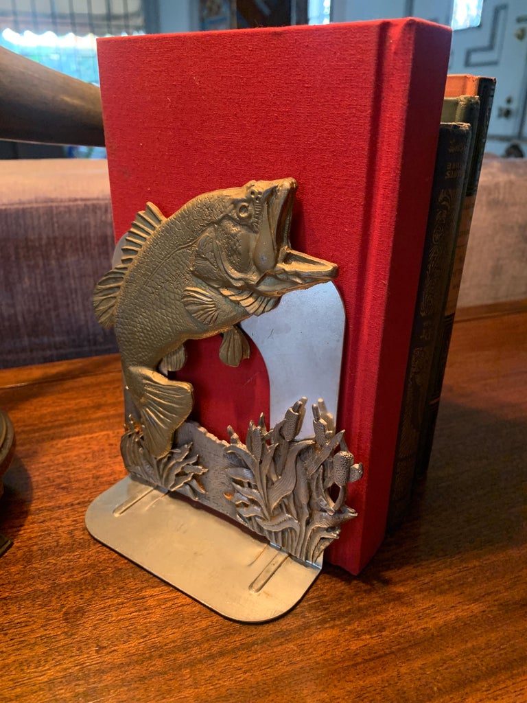 Pair of Jumping Fish Bookends In Good Condition For Sale In Los Angeles, CA