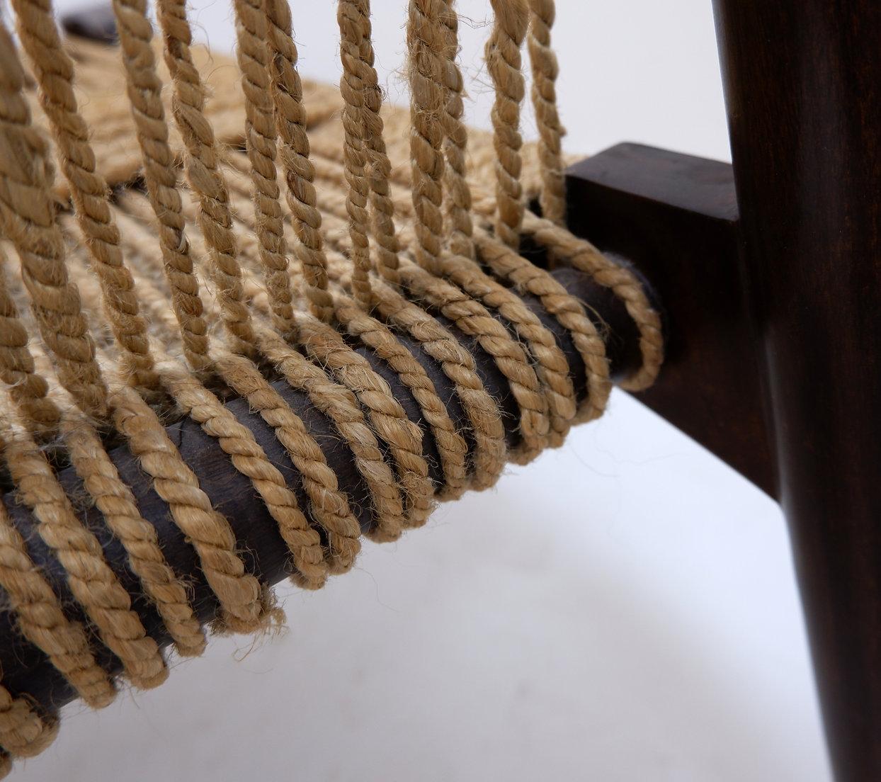 Pair of Jute Rope Weave and Solid Wood lounge Chairs For Sale 7