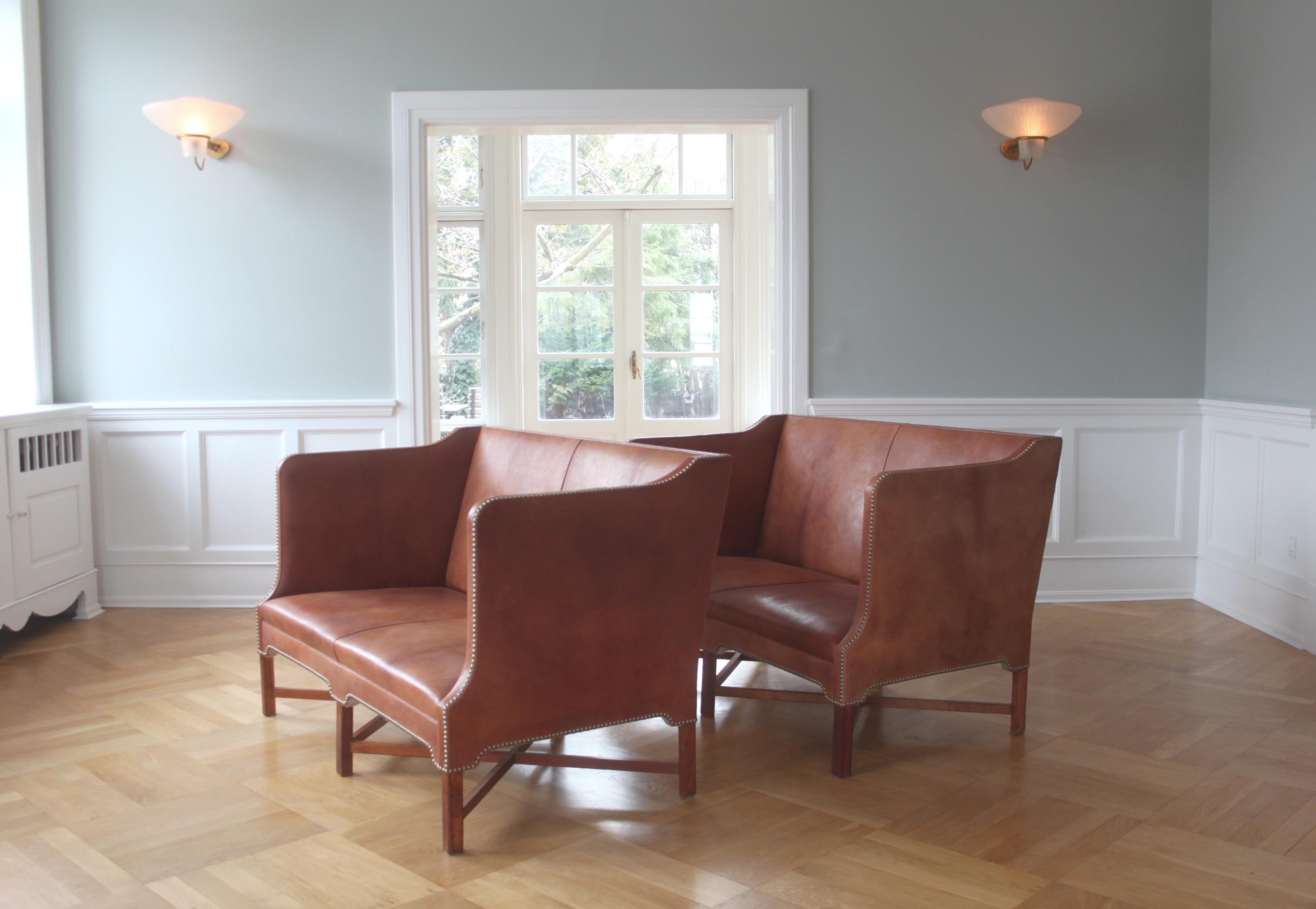 Rare Kaare Klint Box sofas in Mahogany & Niger Leather, Scandinavian Modern For Sale 1