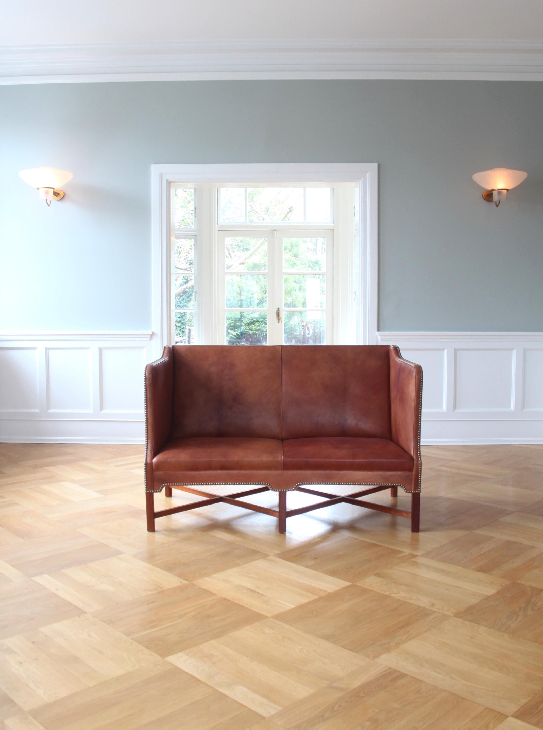 Rare Kaare Klint Box sofas in Mahogany & Niger Leather, Scandinavian Modern For Sale 3