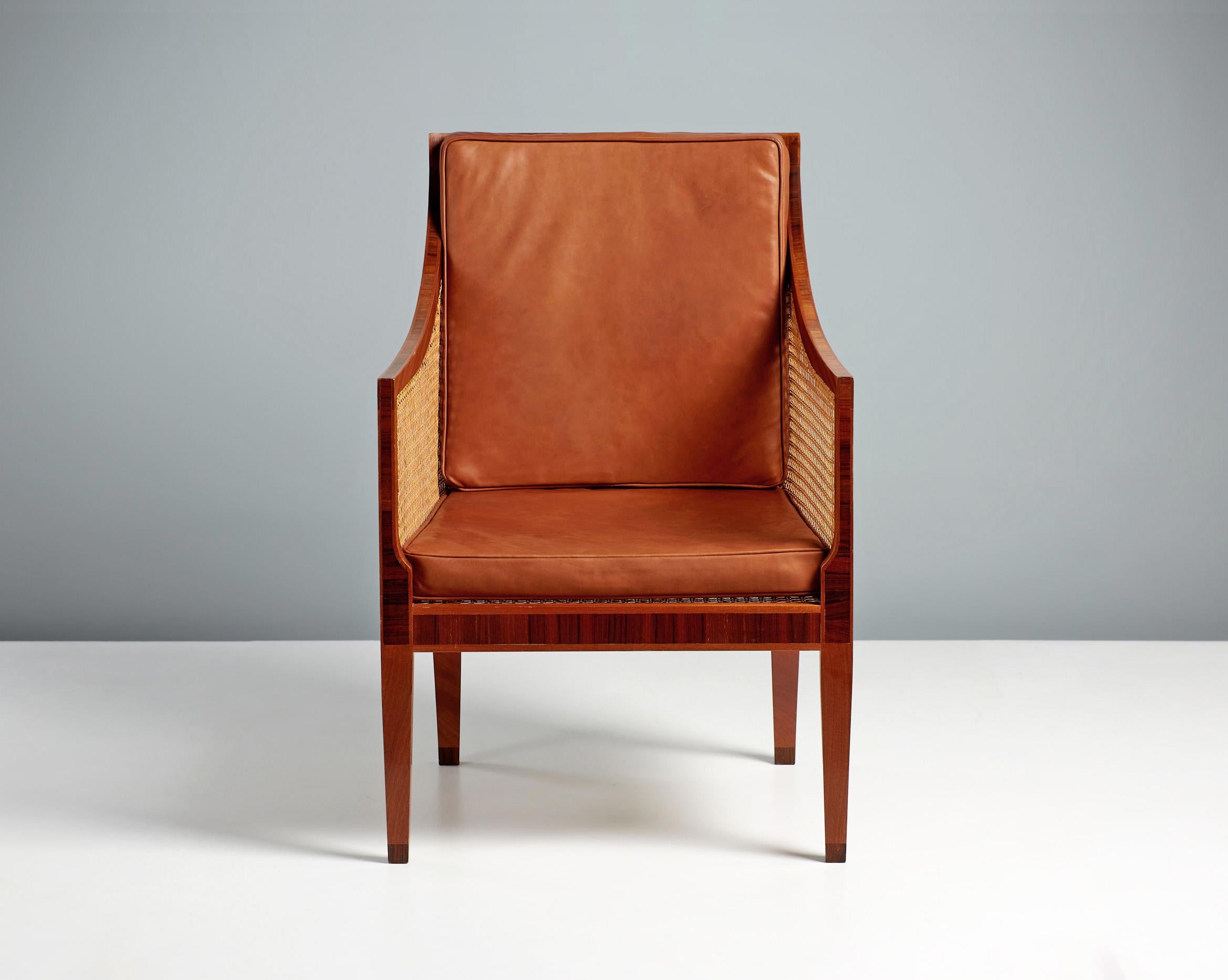 Paire de chaises Bergères Kaare Klint modèle 4488 en acajou et bois de rose en vente 3