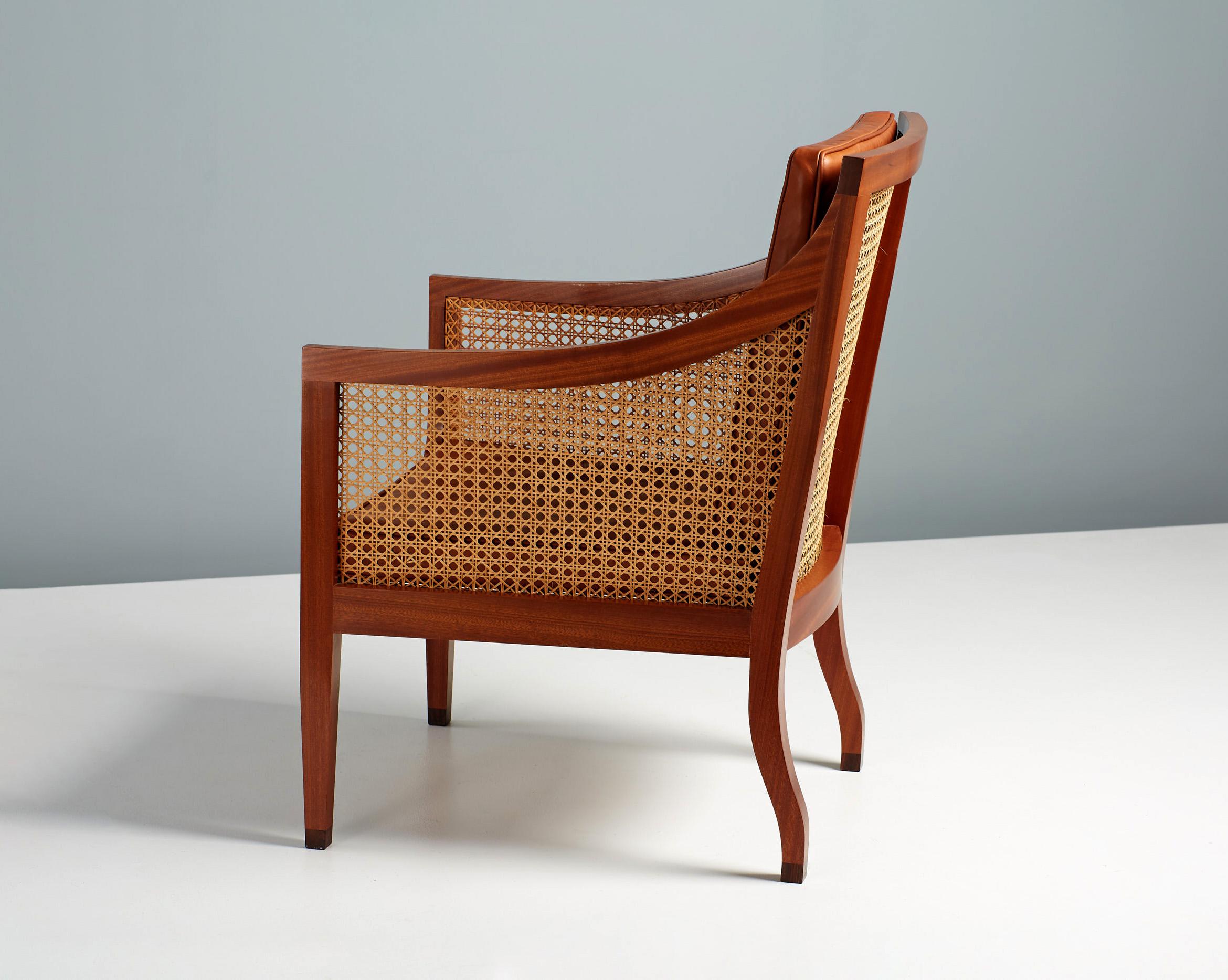 Cuir Paire de chaises Bergères Kaare Klint modèle 4488 en acajou et bois de rose en vente